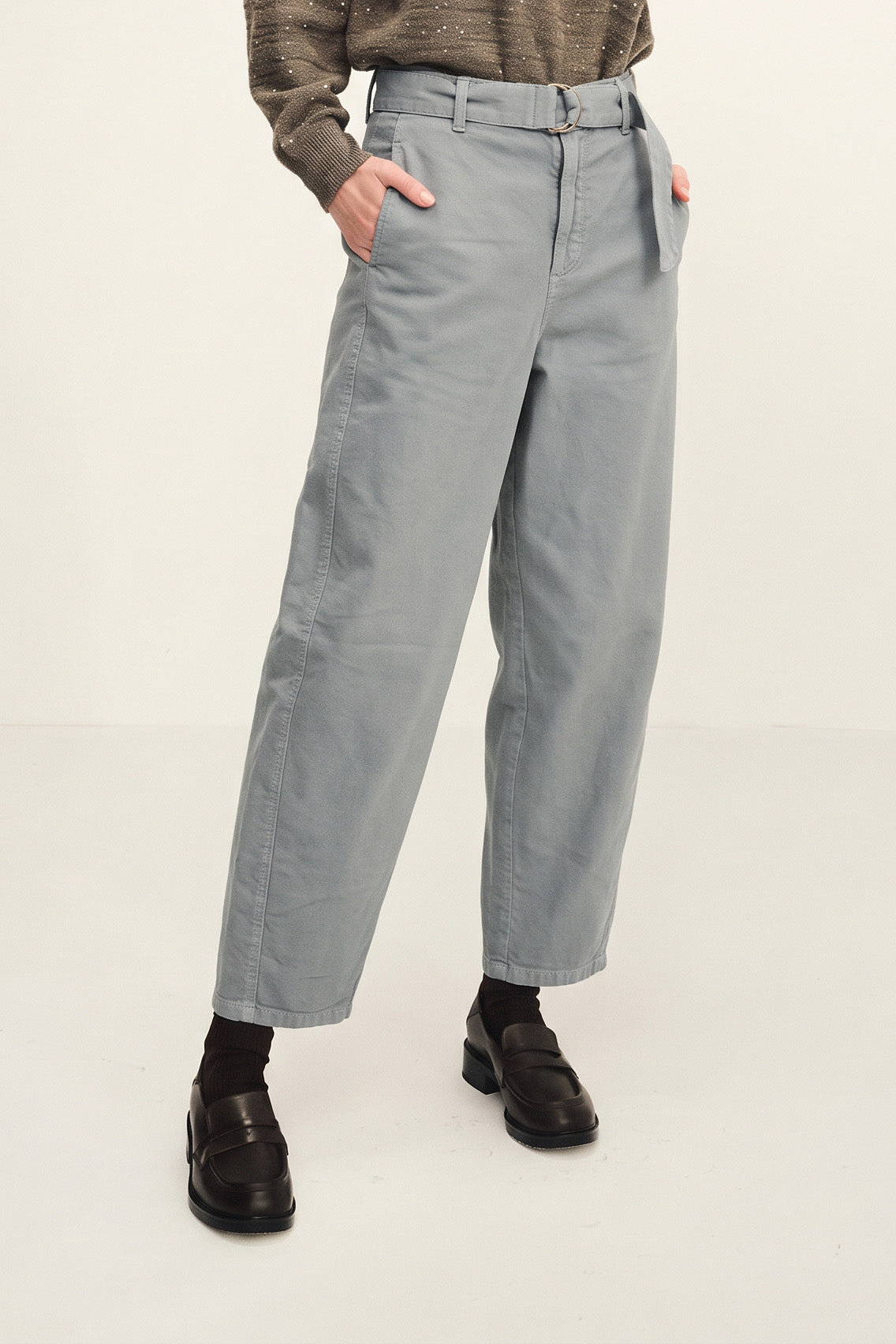 Pantaloni tinto capo in velluto con cinta