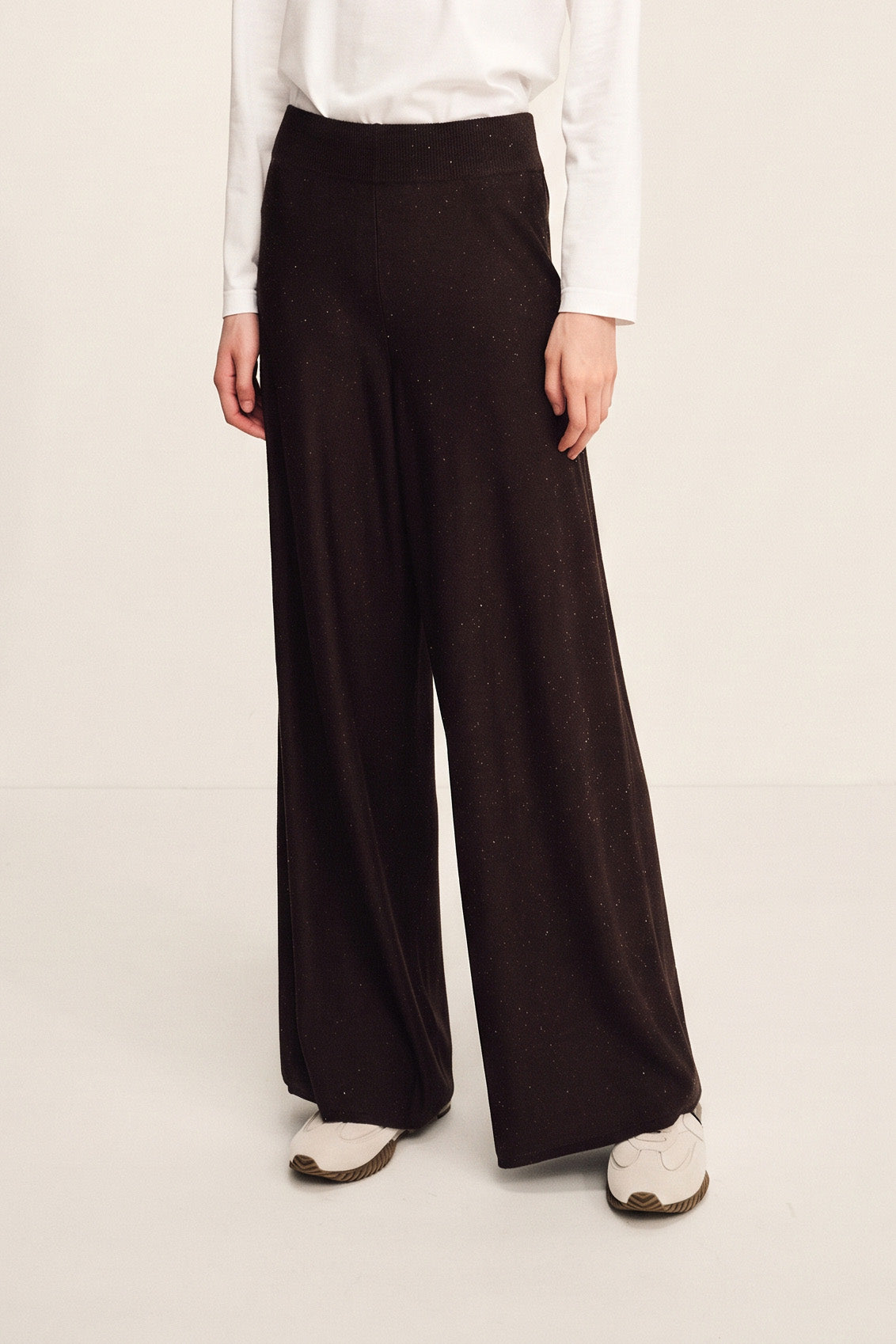 Dazzling palazzo knit trousers