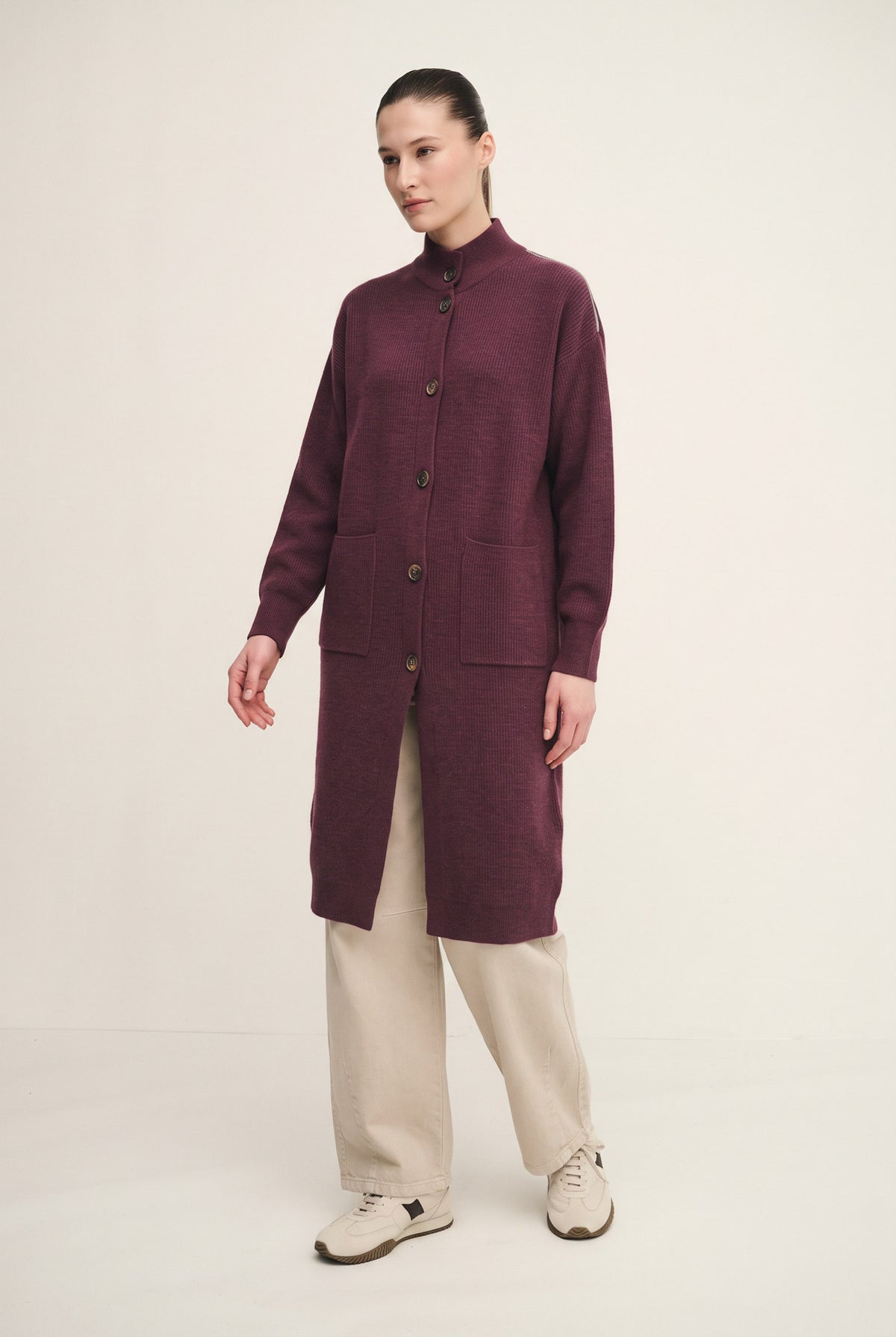 Maxi Cardigan in maglia con monile