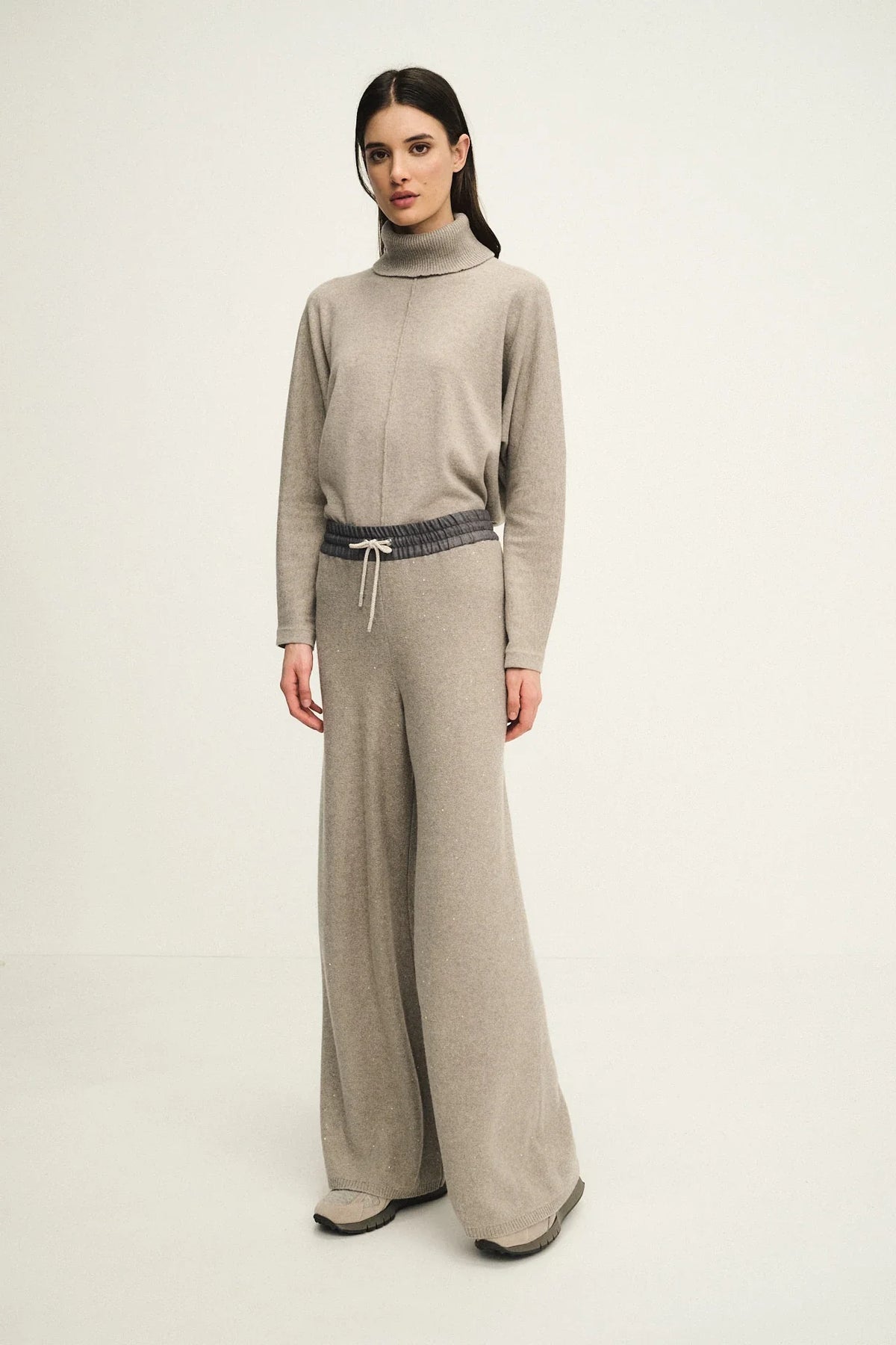 Pantaloni dazzling in maglia con dettagli in denim