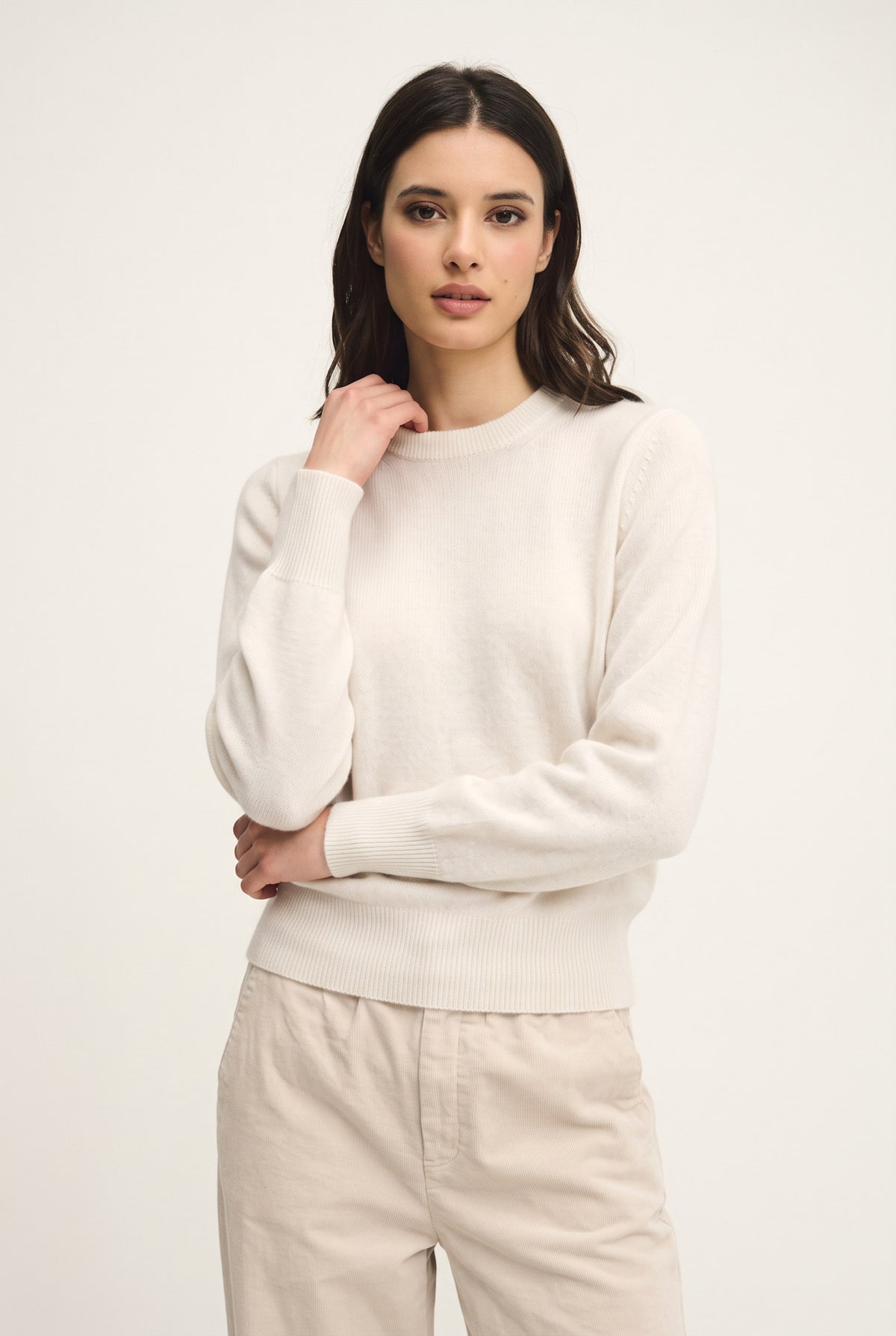 Cloud-effect pure cashmere crew neck