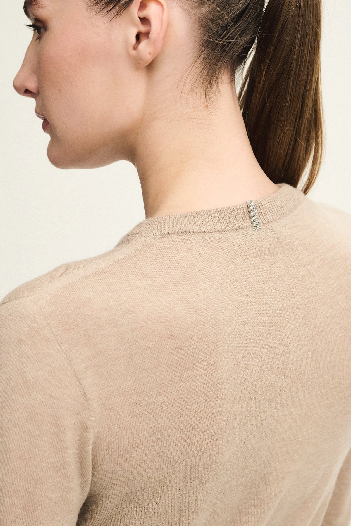 Maglia scollo a V superfine in puro cashmere