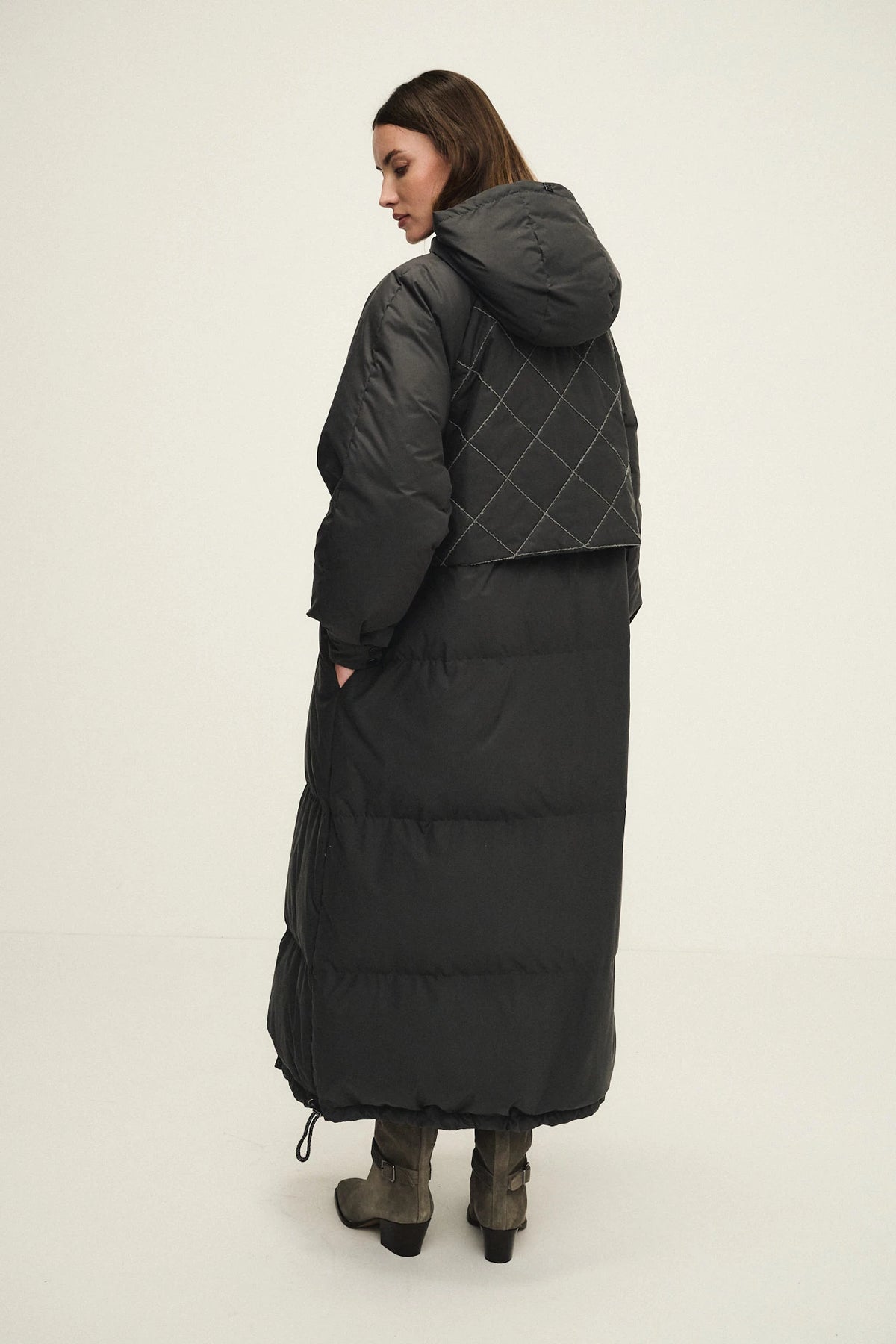 Trench imbottito trapuntato con mohair e monile