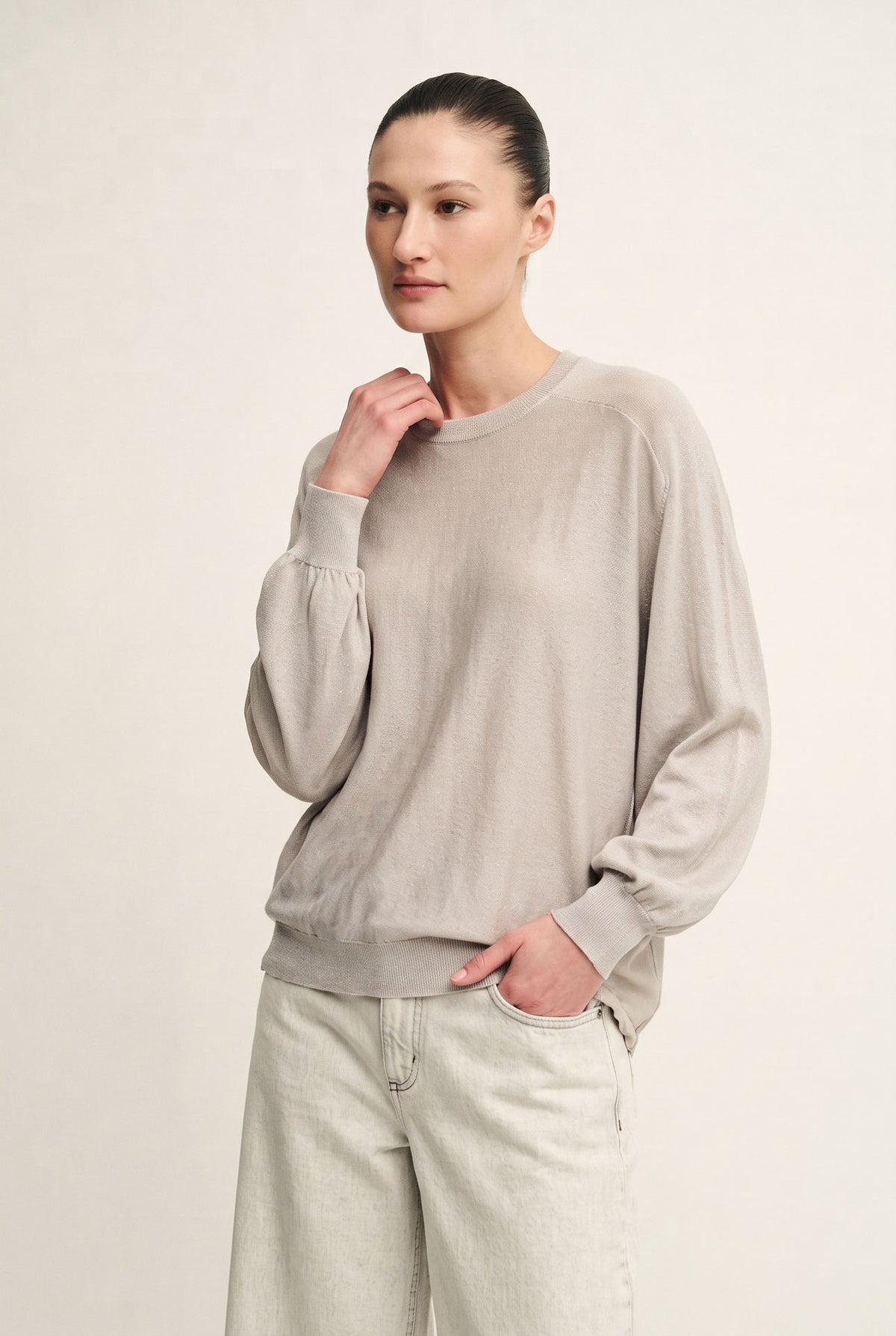 Maglia dazzling over con inserti di tessuto crêpe