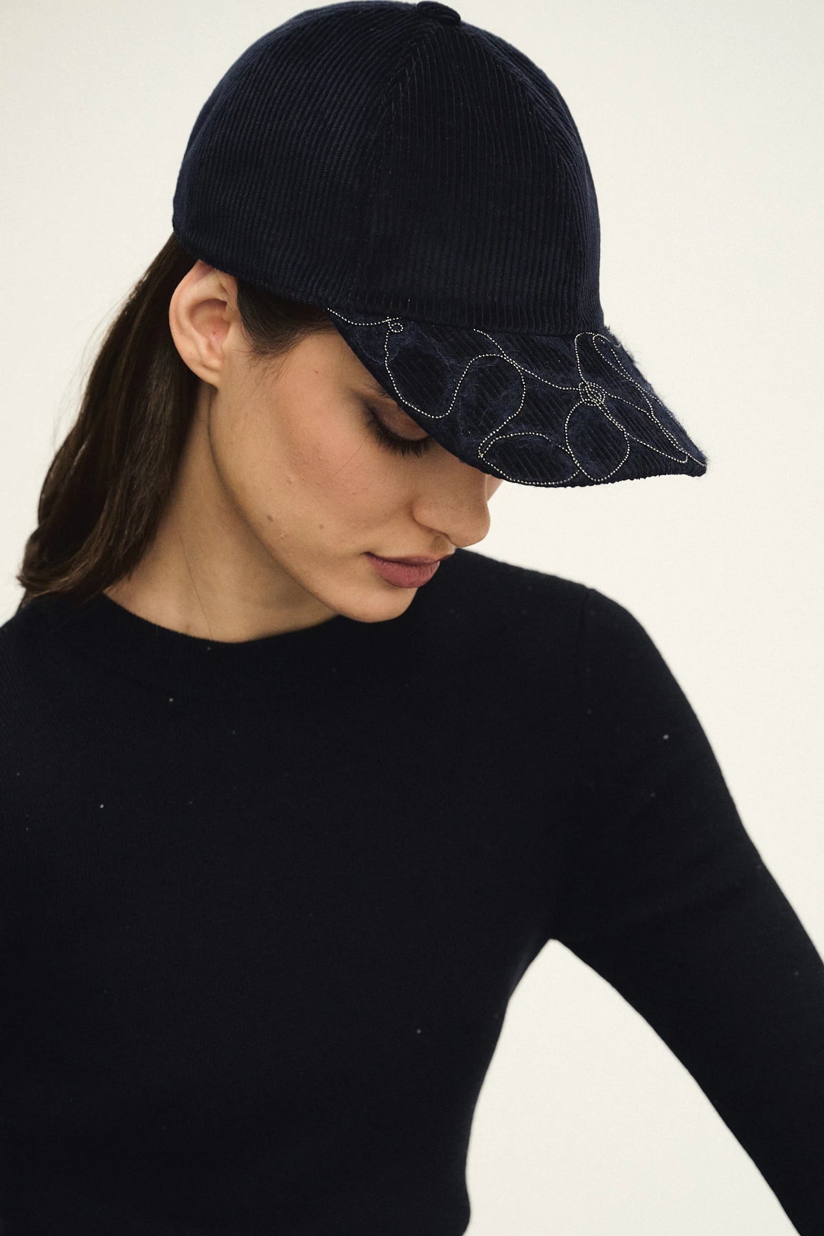 Cappello baseball in velluto con ricamo