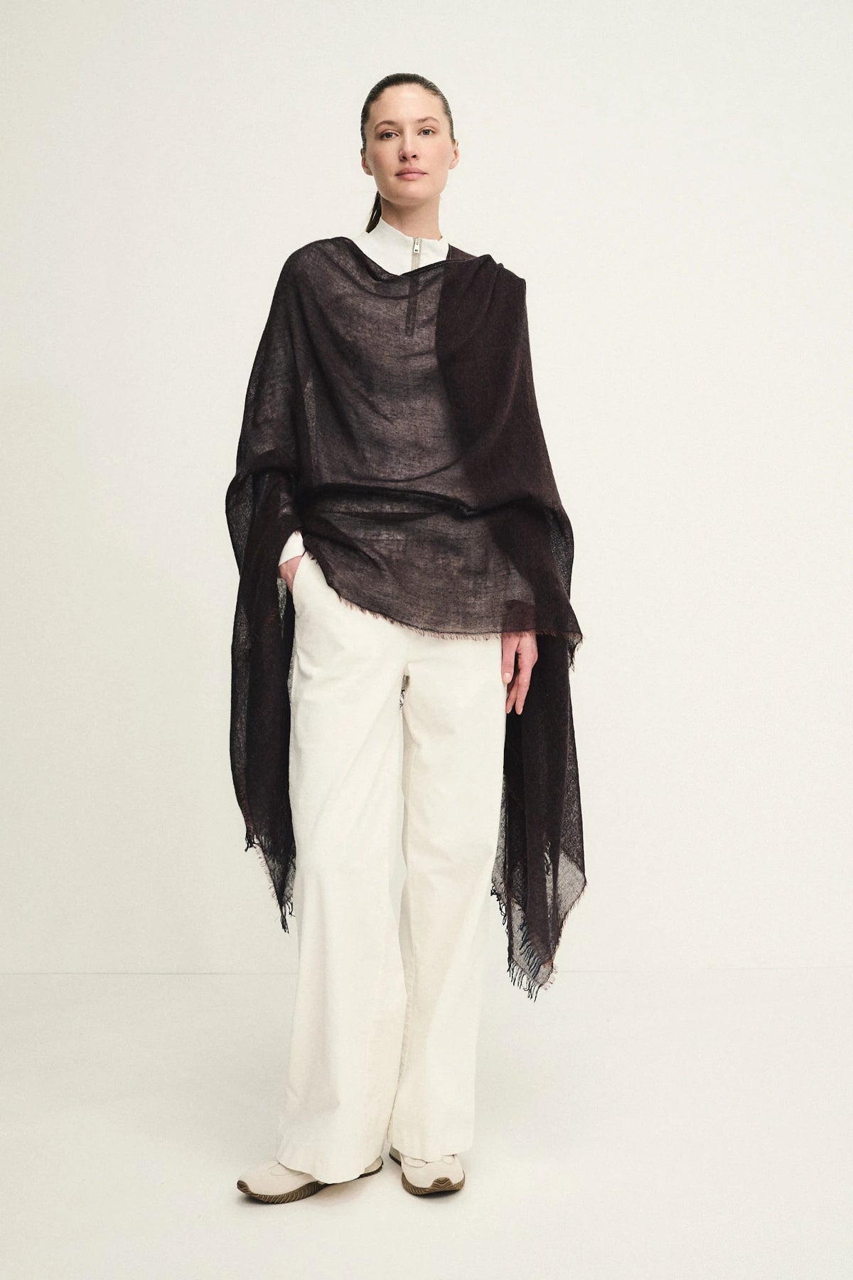 Poncho in alpaca, cashmere, seta e lana vergine