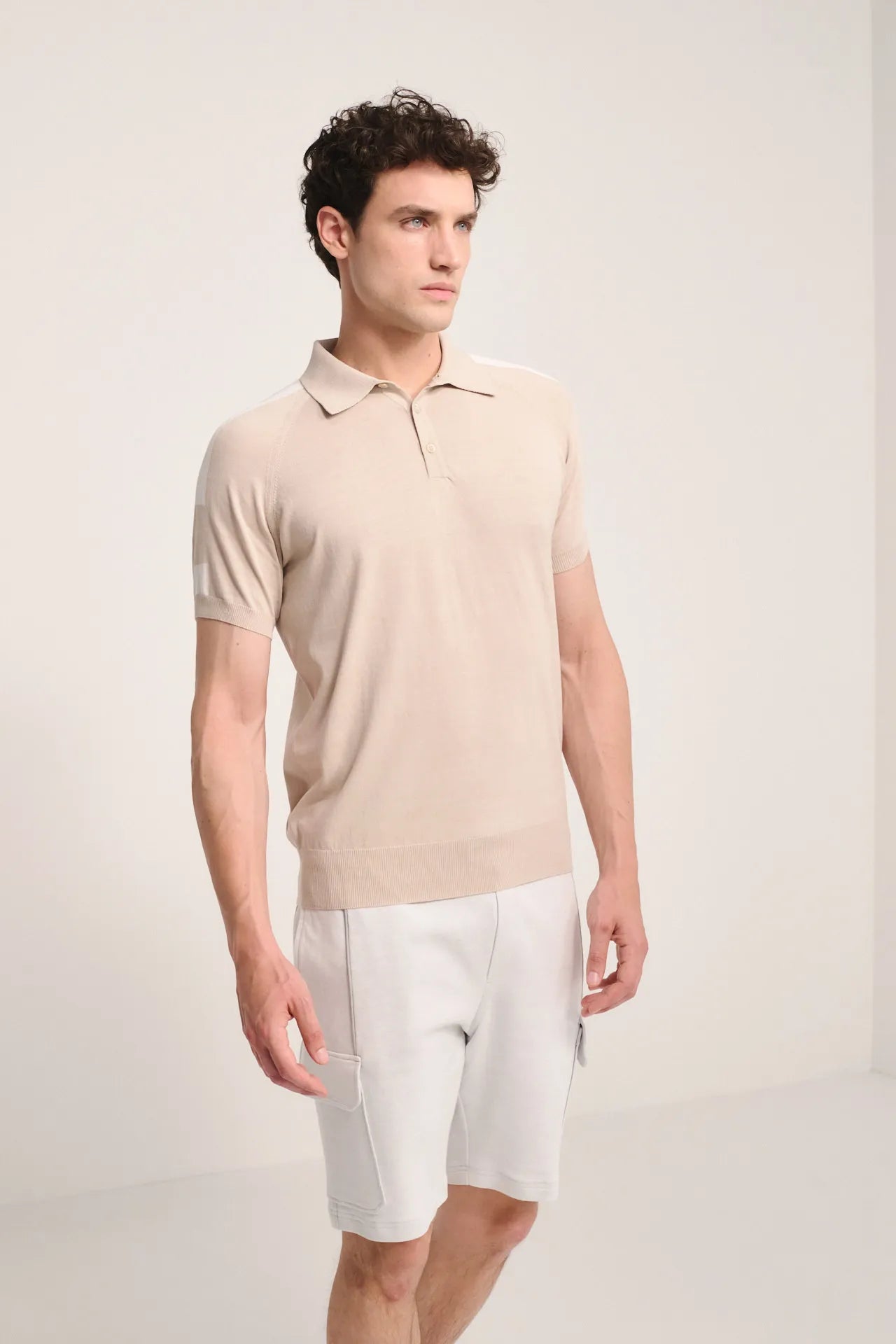 #Colore_GRAVEL/CREAM