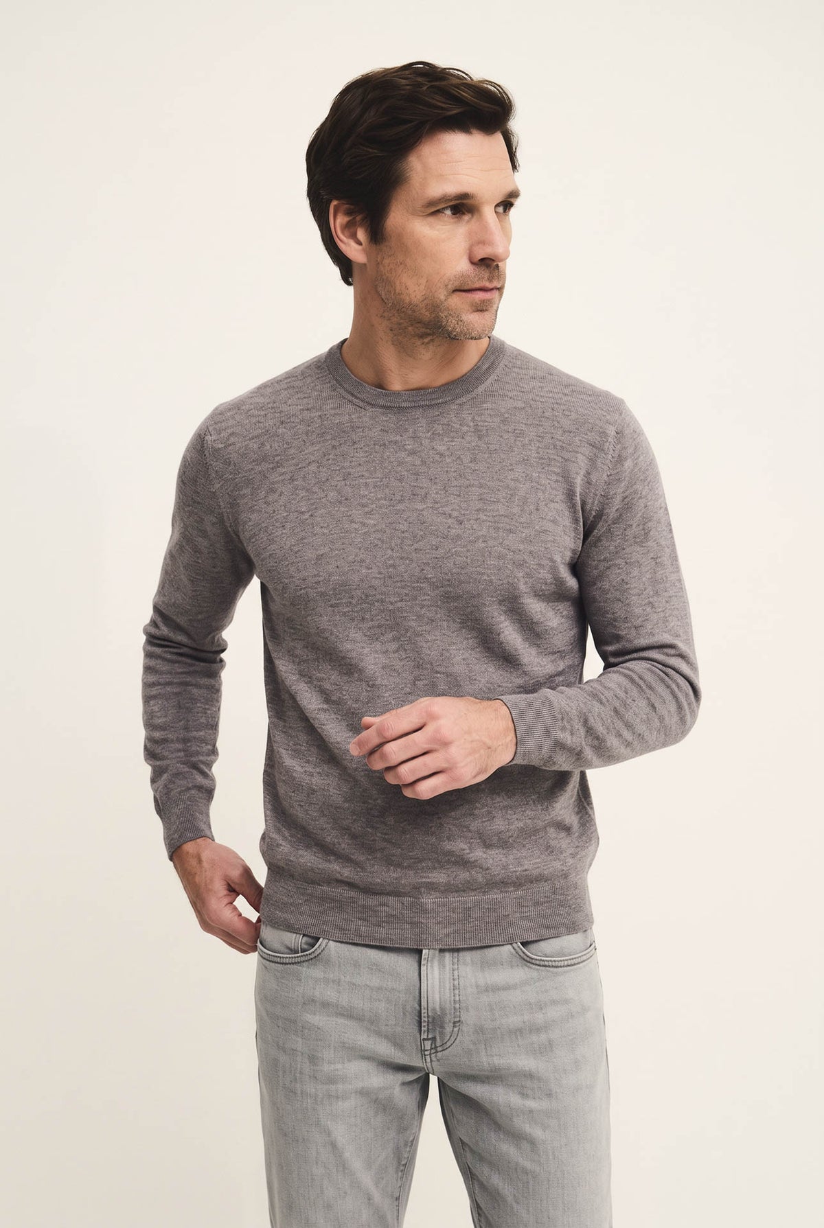 Crew neck in pure virgin wool