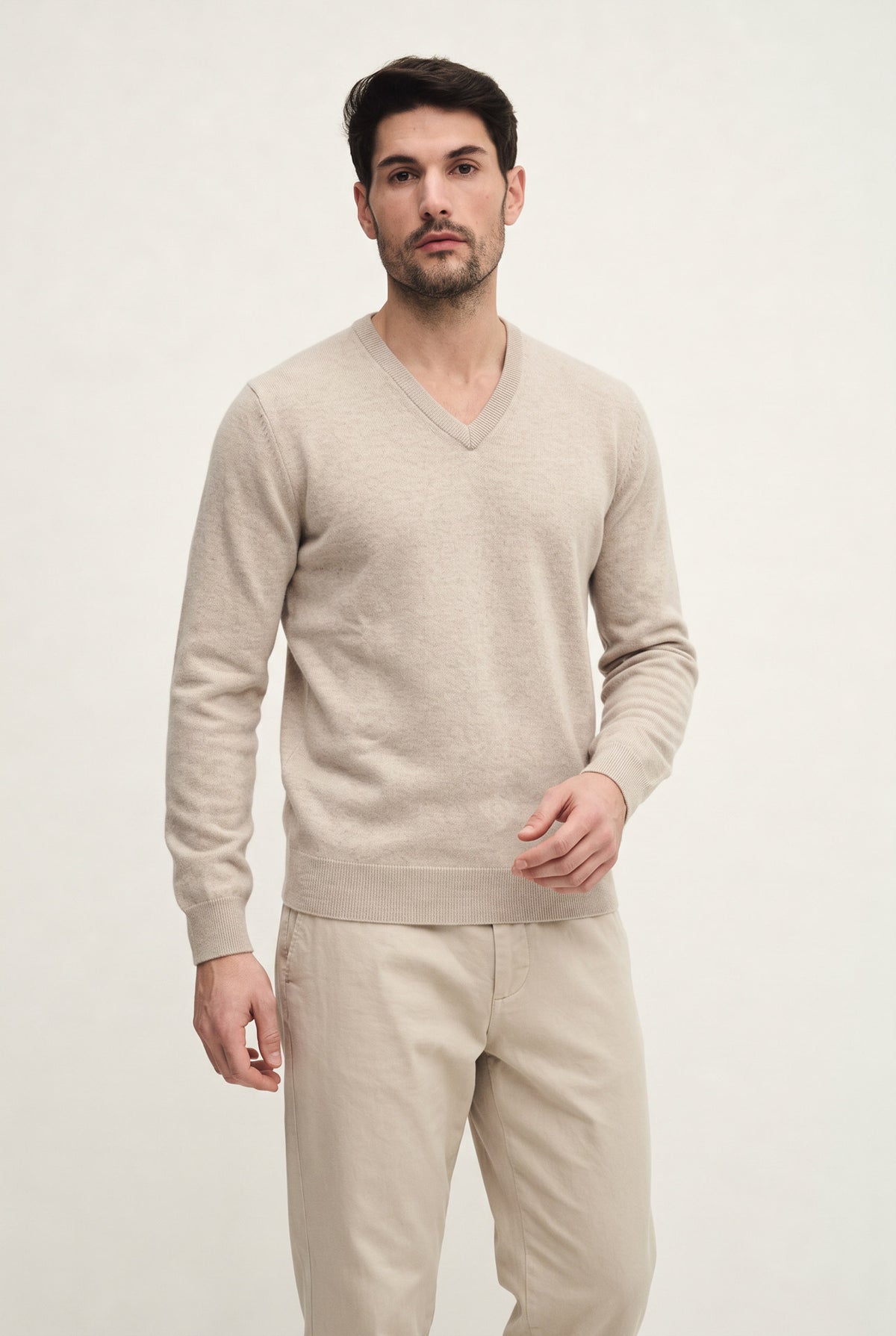 Maglia scollo a V in puro cashmere
