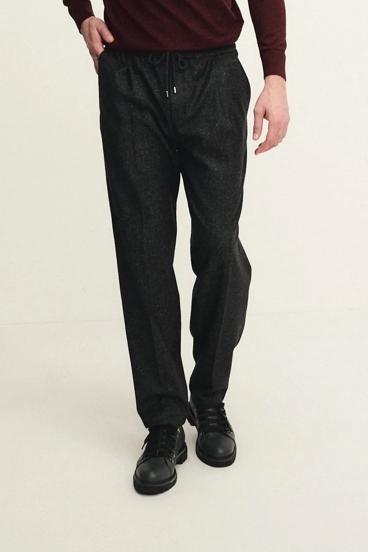 Pull-up trousers in textured wool and silk fabric