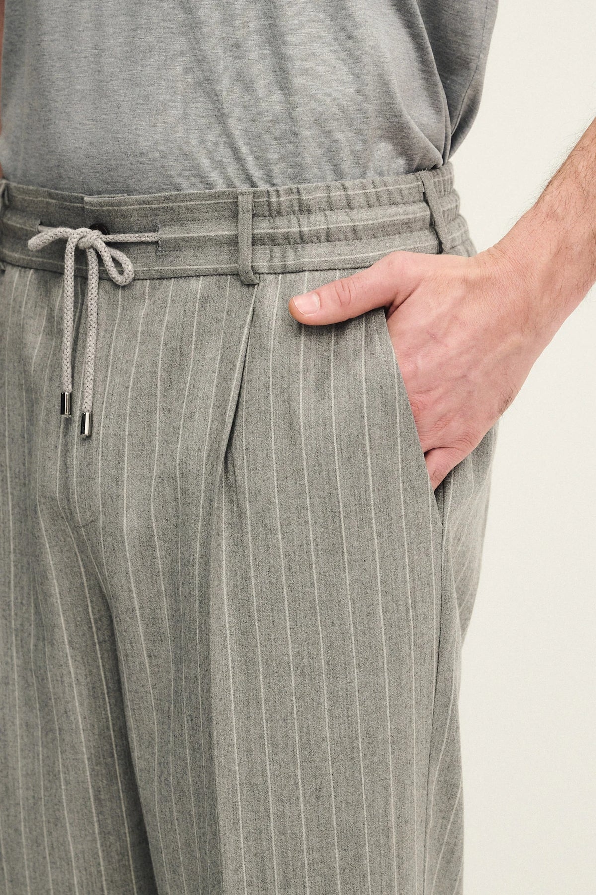 Pantalone in tessuto gessato di lana e cashmere