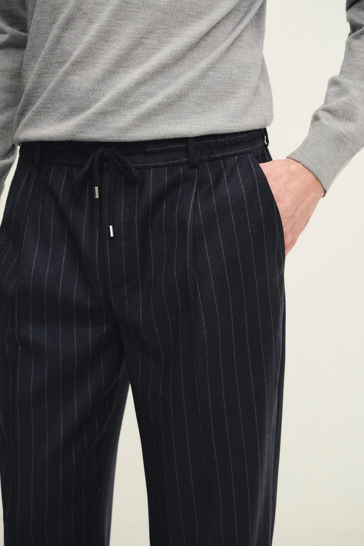 Pantalone in tessuto gessato di lana e cashmere