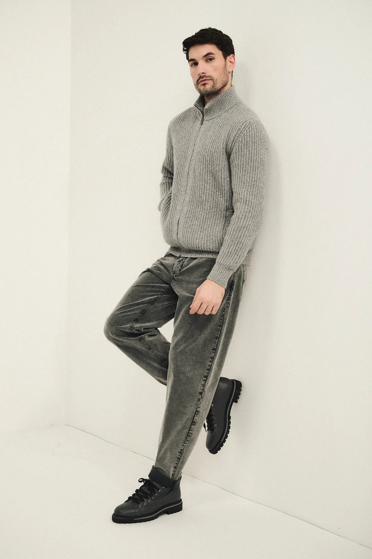 Zip-up cardigan with English rib knit in melange regenerated cashmere