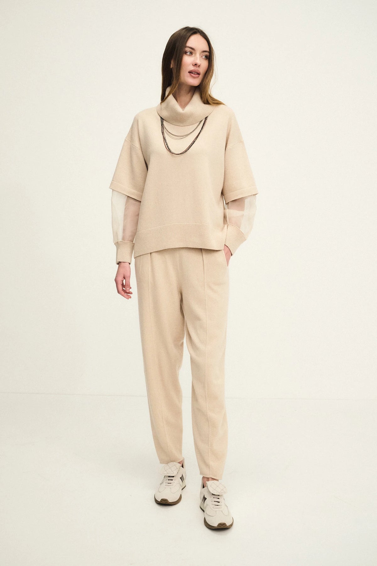 Maglia con maniche in organza