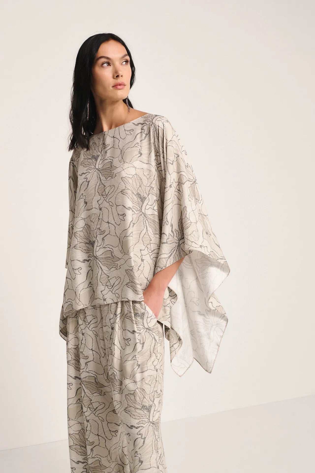 Poncho floreal print