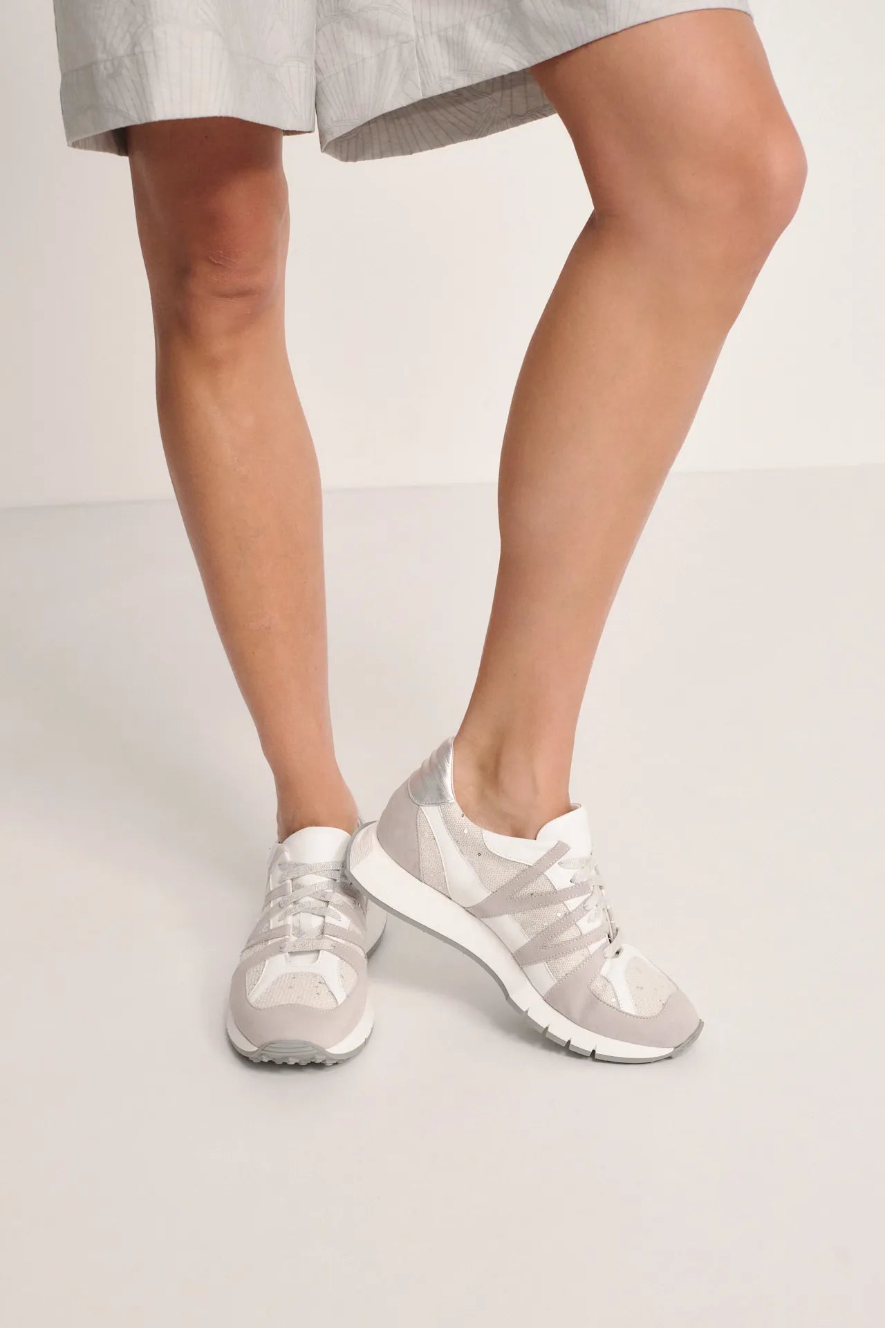 Runners dazzling in camoscio