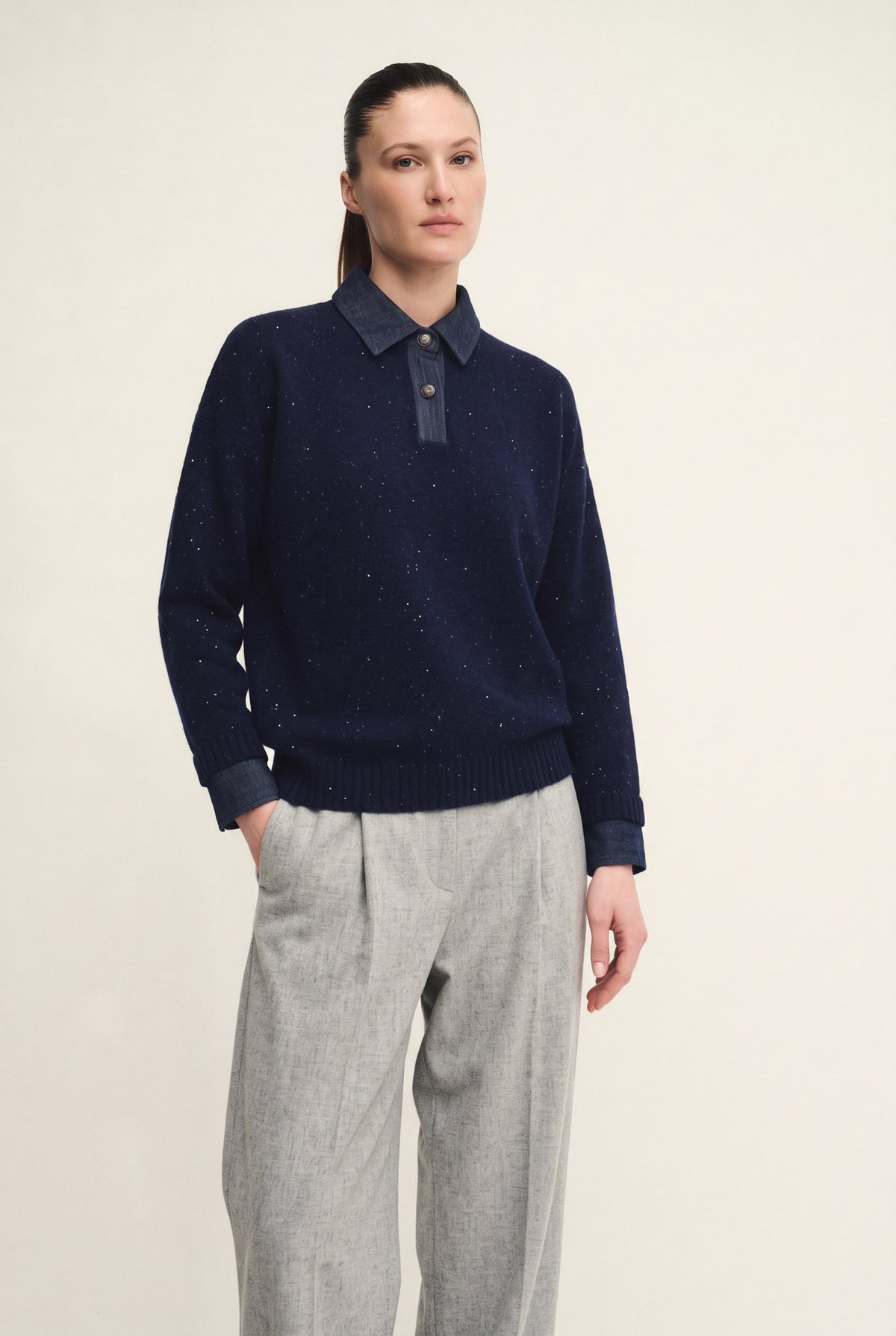 Polo dazzling in maglia con dettagli in denim