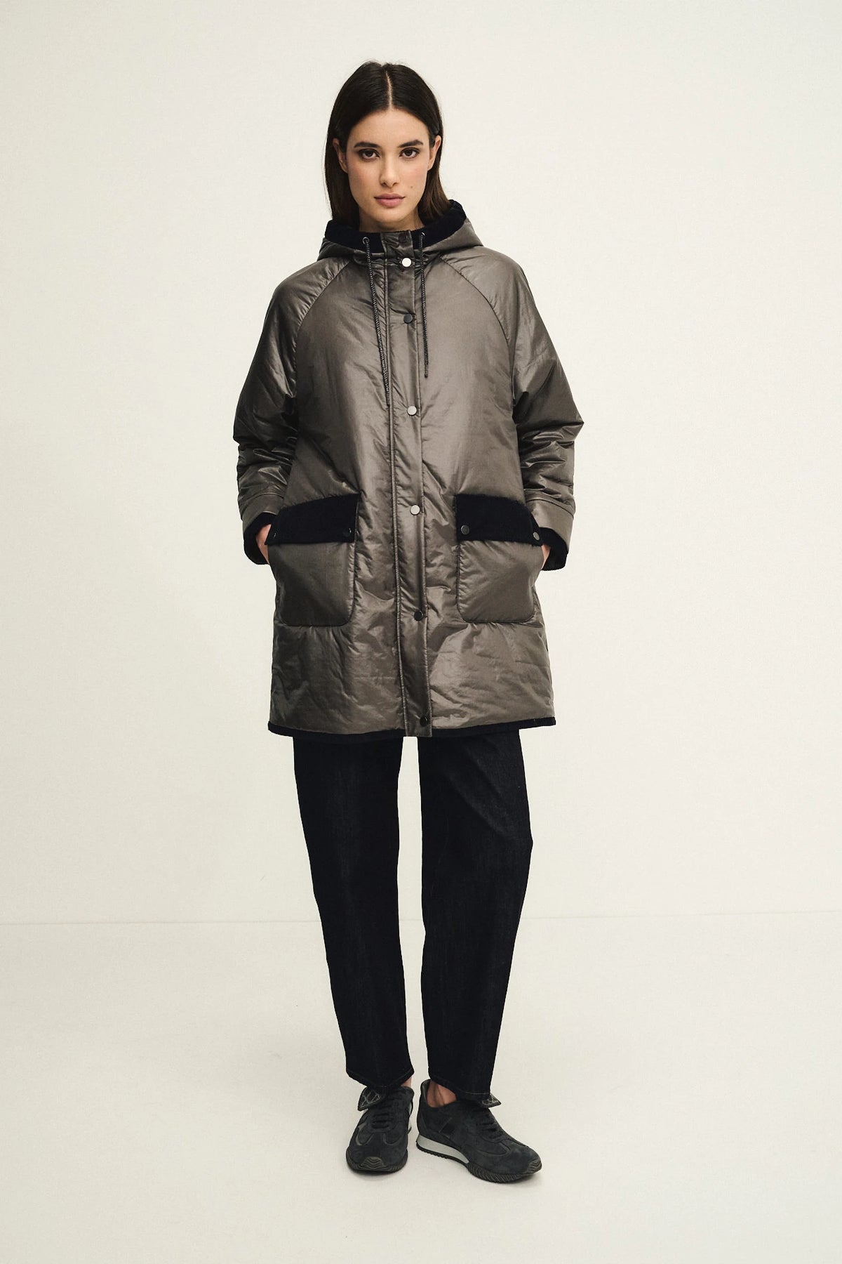 Hooded jacket with velvet details