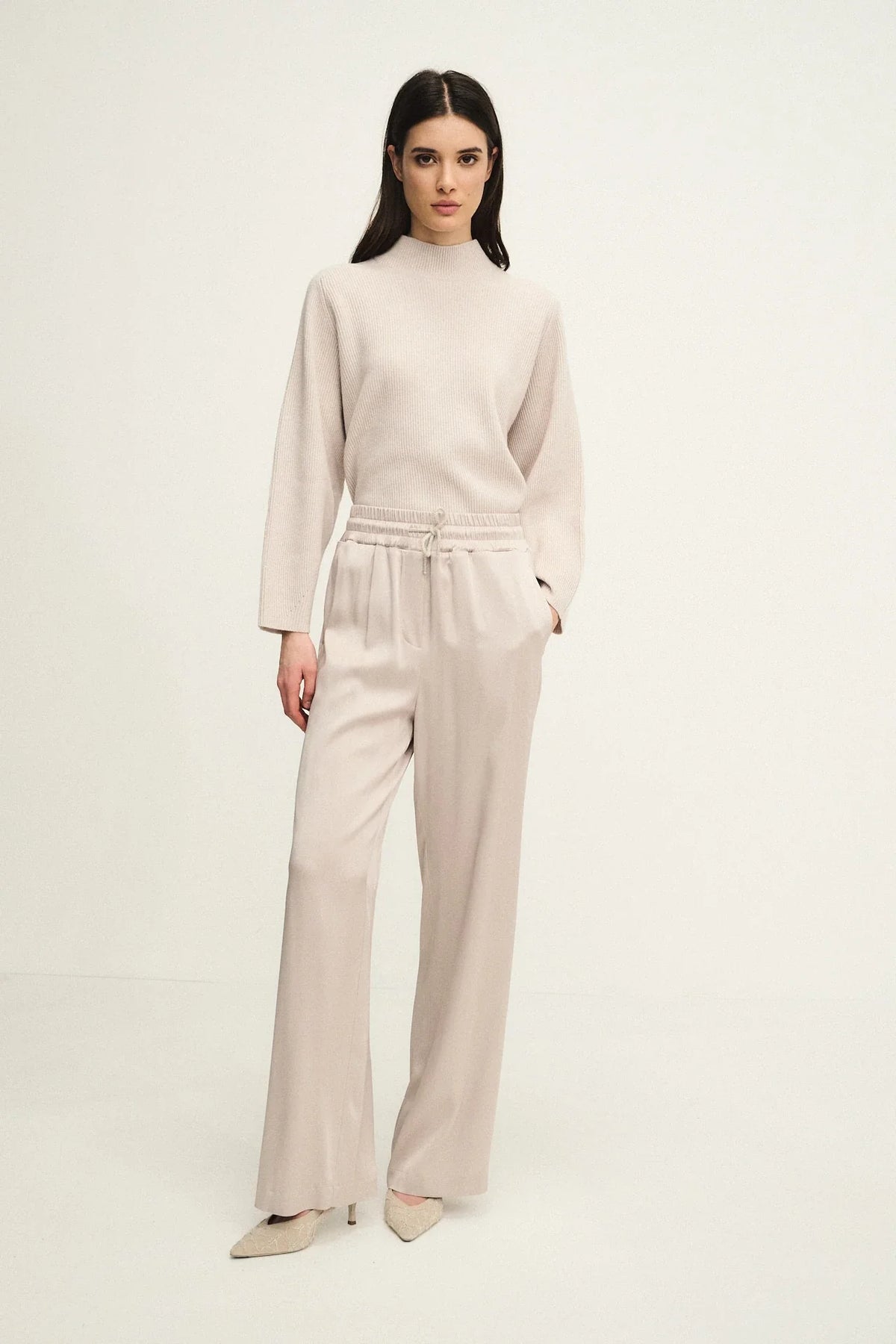 Comfort trousers in satin envers