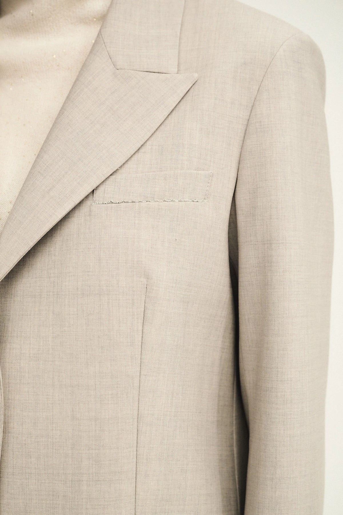 Single-breasted cool wool blazer
