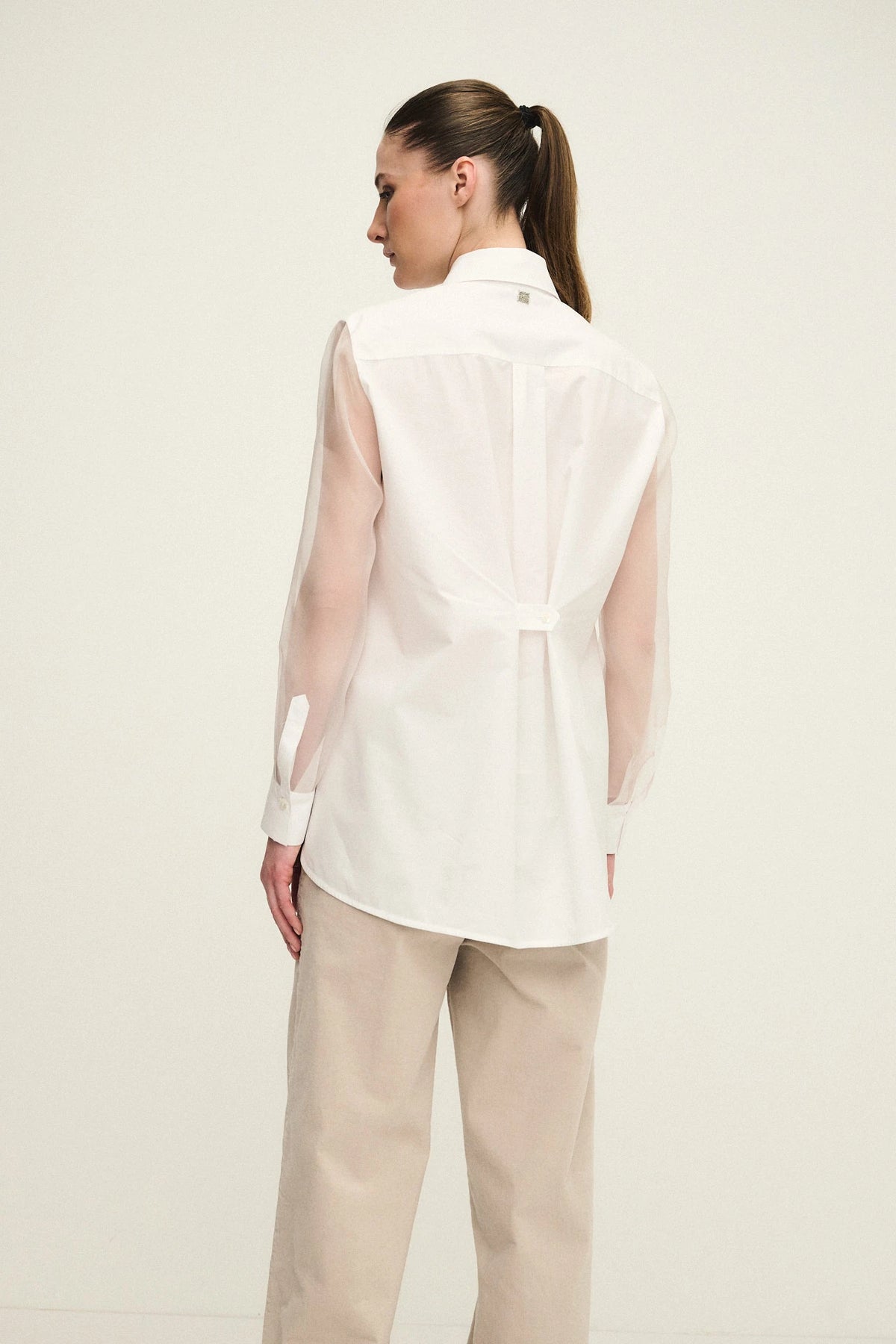 Camicia in popeline con maniche in organza