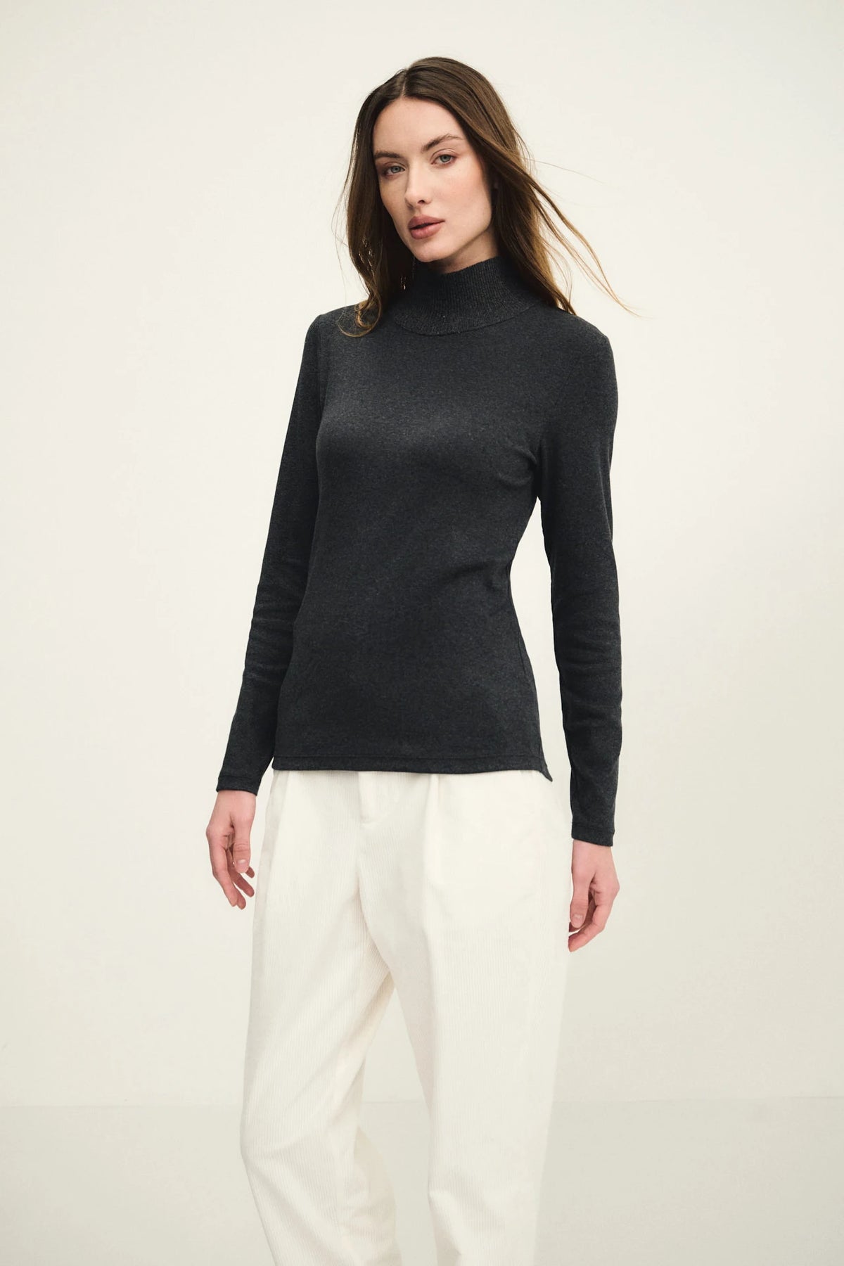 T-shirt in jersey con collo in maglia