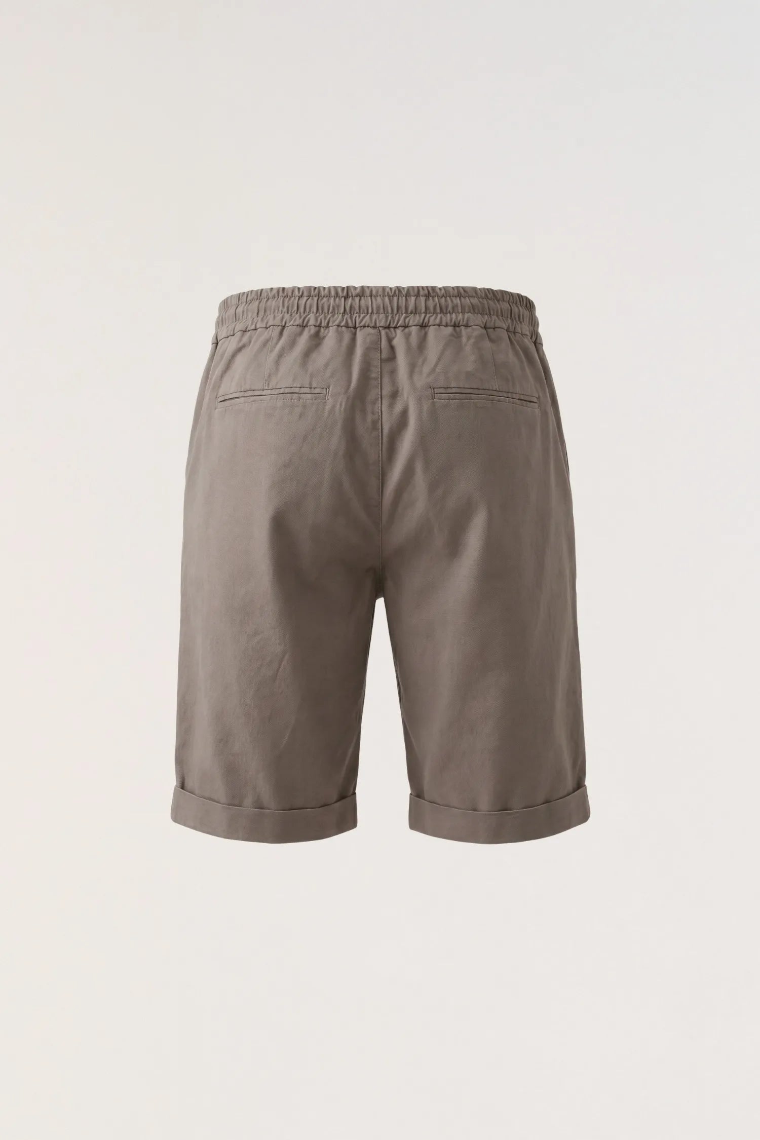 Bermuda con pinces in cotone lino