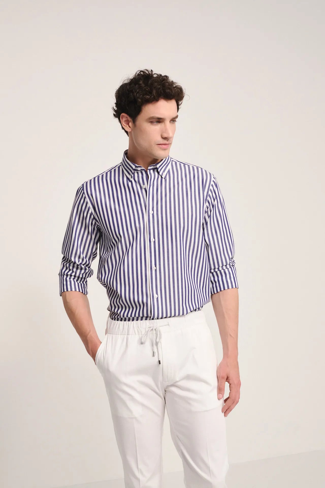 #Colore_WHITE/DEEP