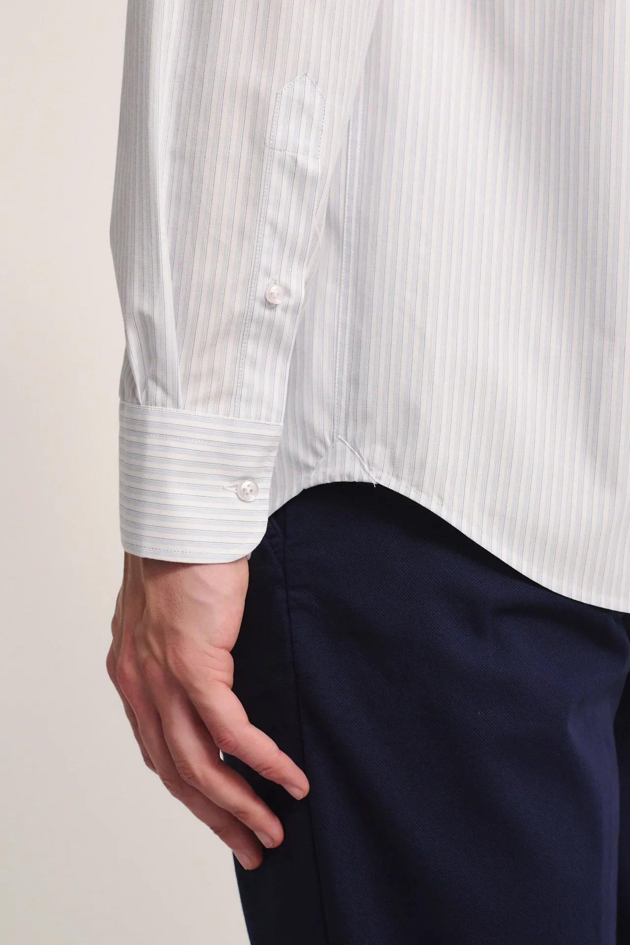 #Colore_WHITE/BREEZE