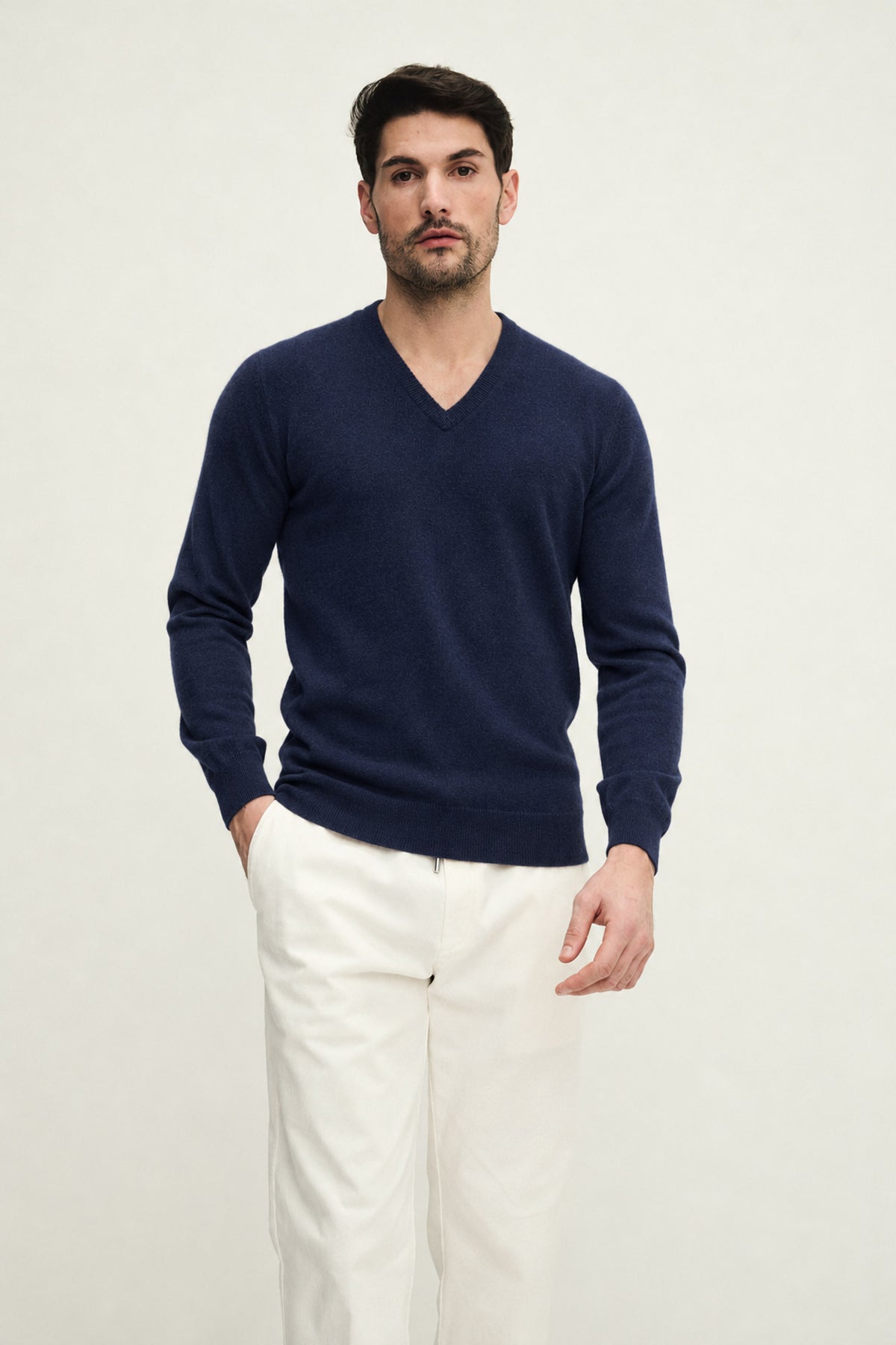 Maglia scollo a V in puro cashmere