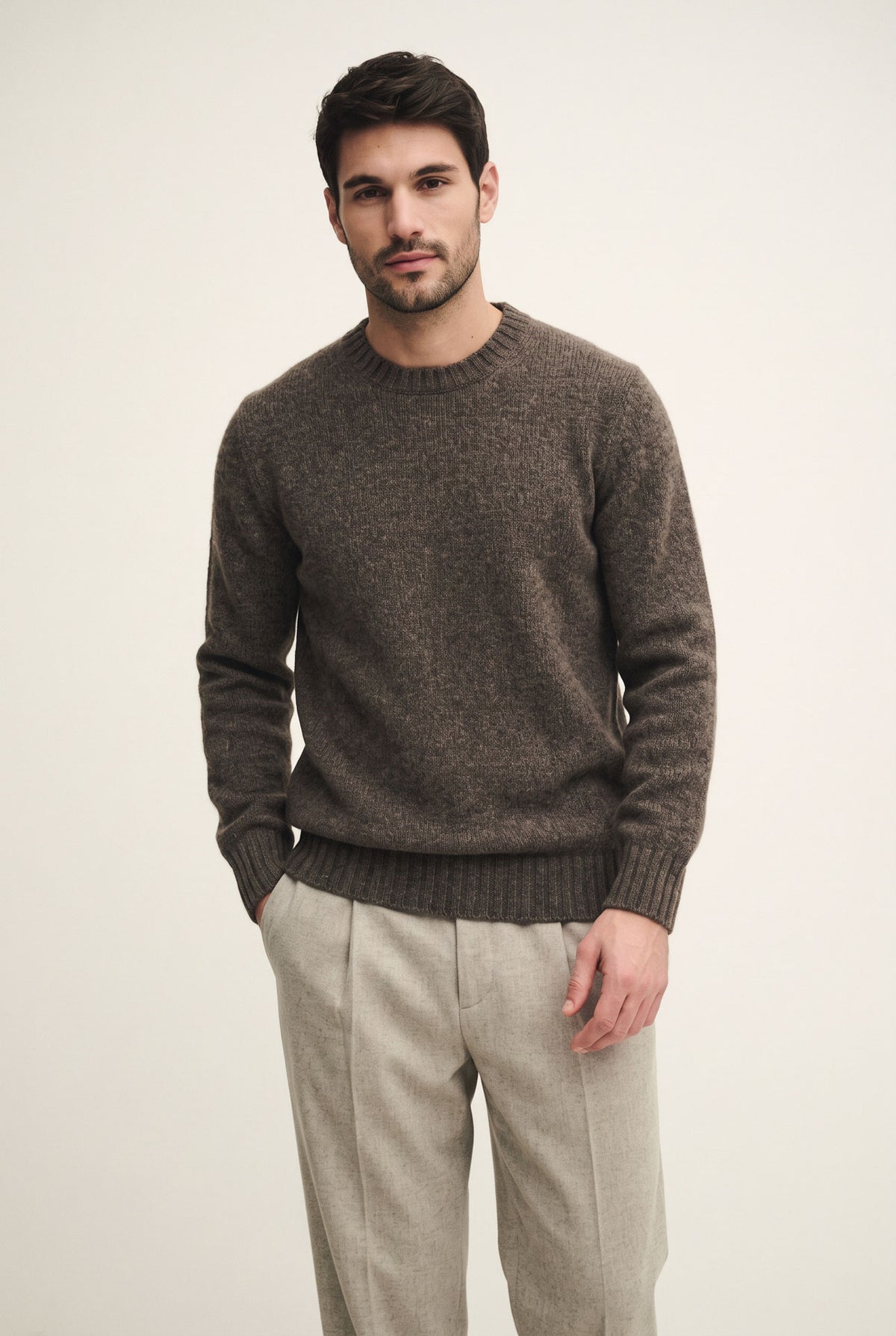Maglia girocollo in cashmere rigenerato mélange