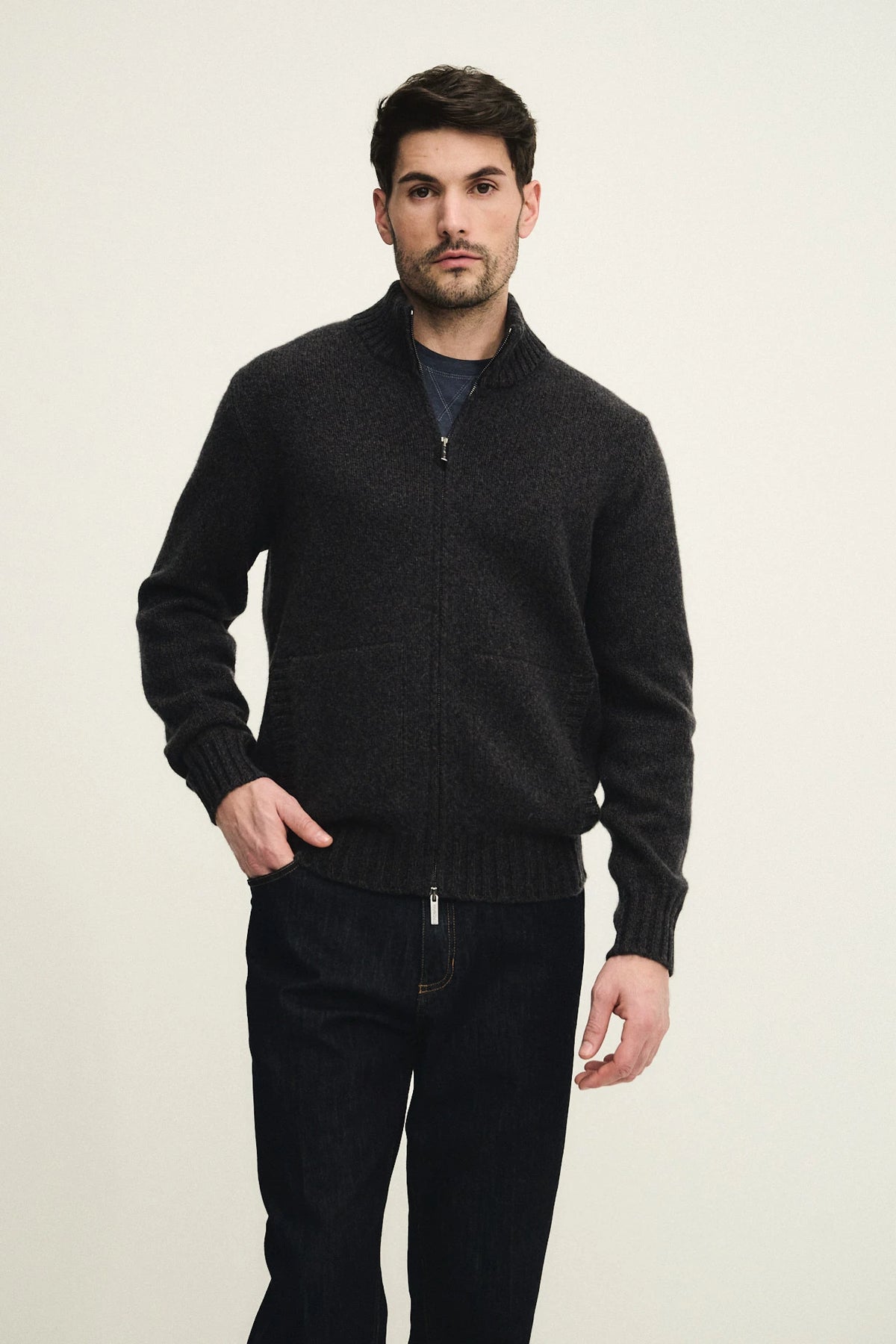 Cardigan con chiusura con zip in cashmere rigenerato mélange