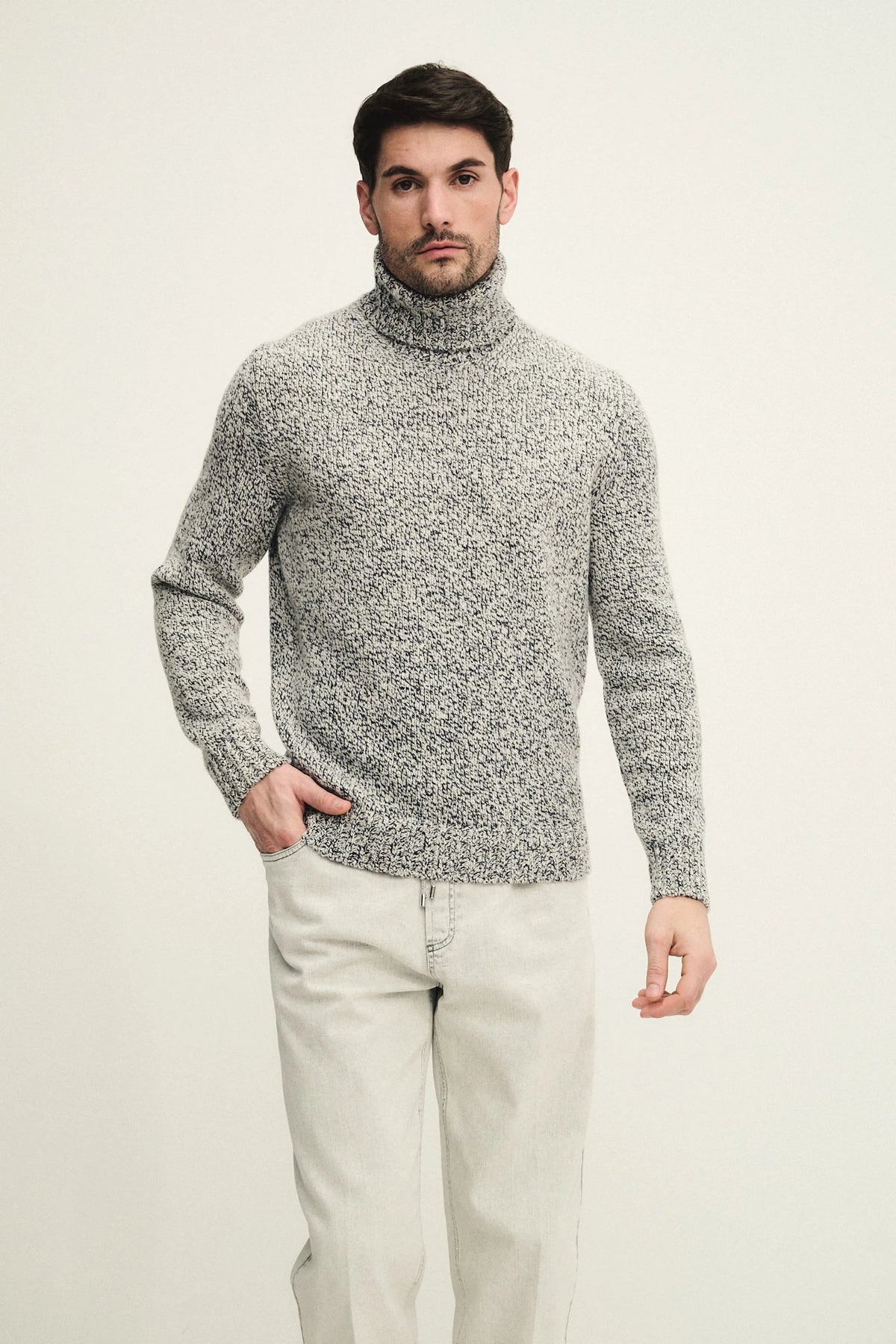 Maglia dolcevita in lana e cashmere mouliné