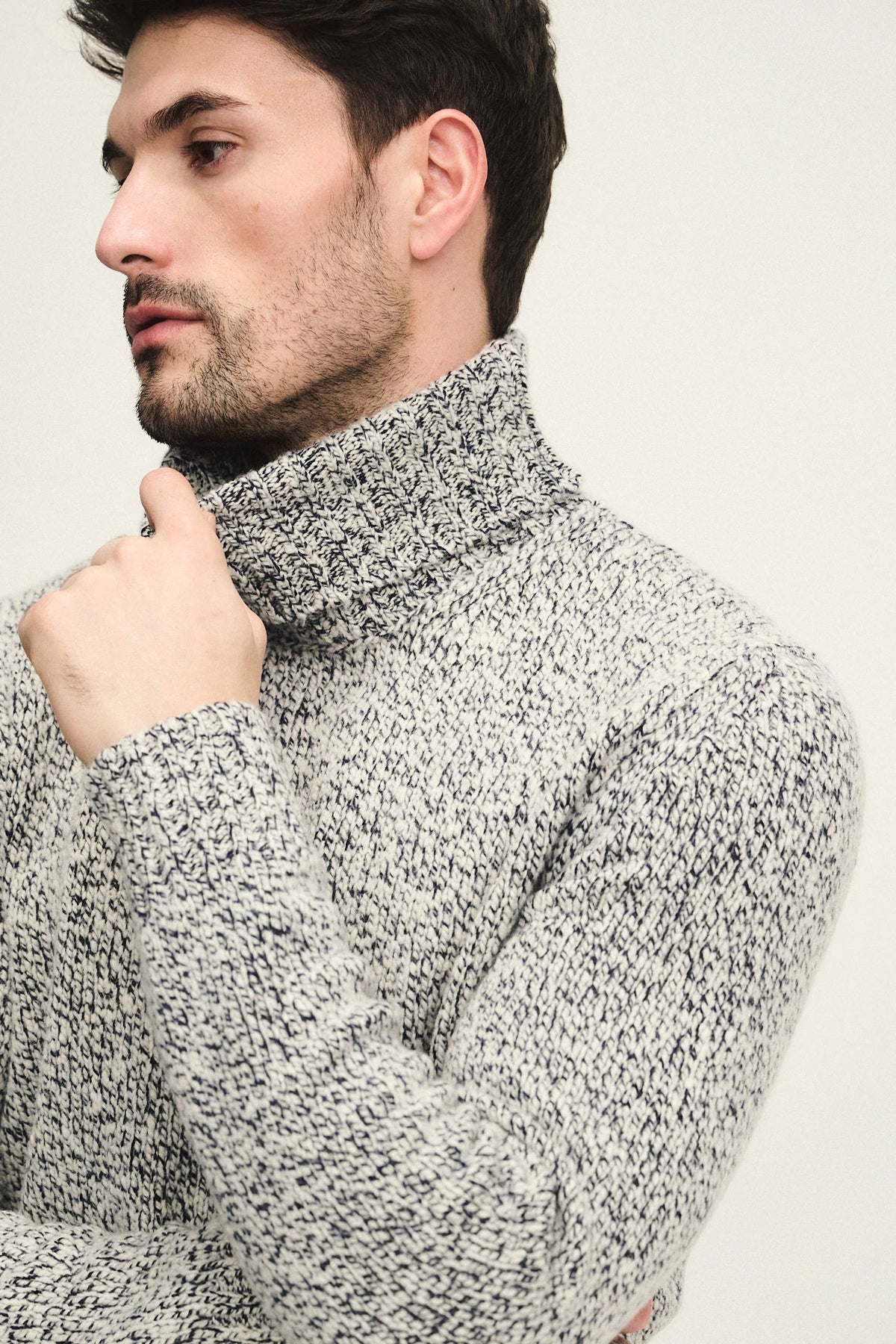 Maglia dolcevita in lana e cashmere mouliné