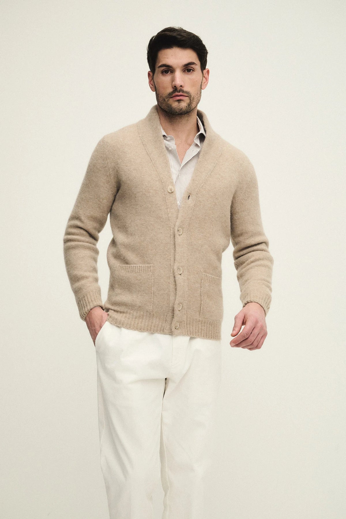 Cardigan con rever in lana alpaca elasticizzata