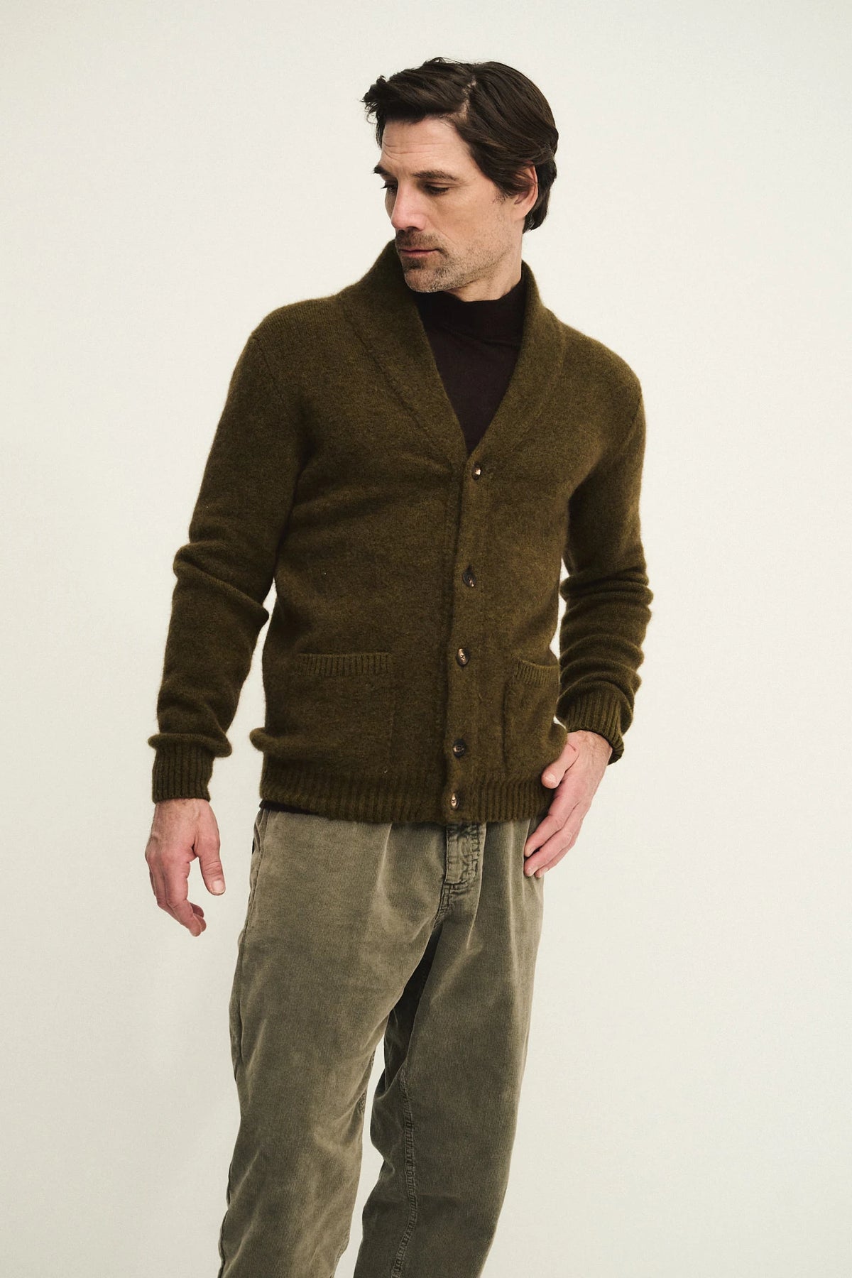 Cardigan con rever in lana alpaca elasticizzata