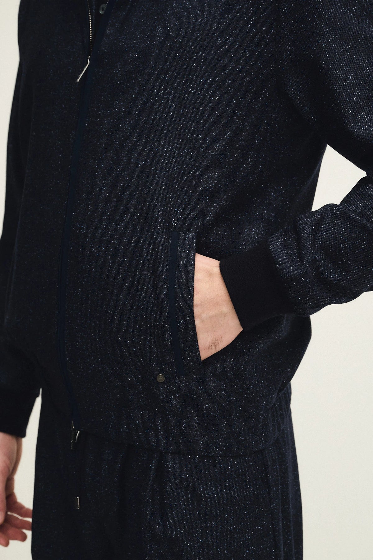 Buttoned wool and silk blouson