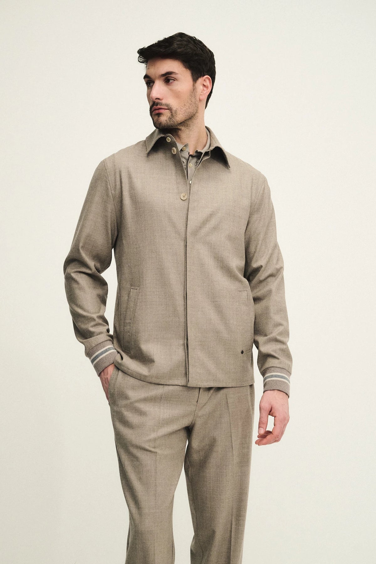 Overshirt in lana con polsi in maglia