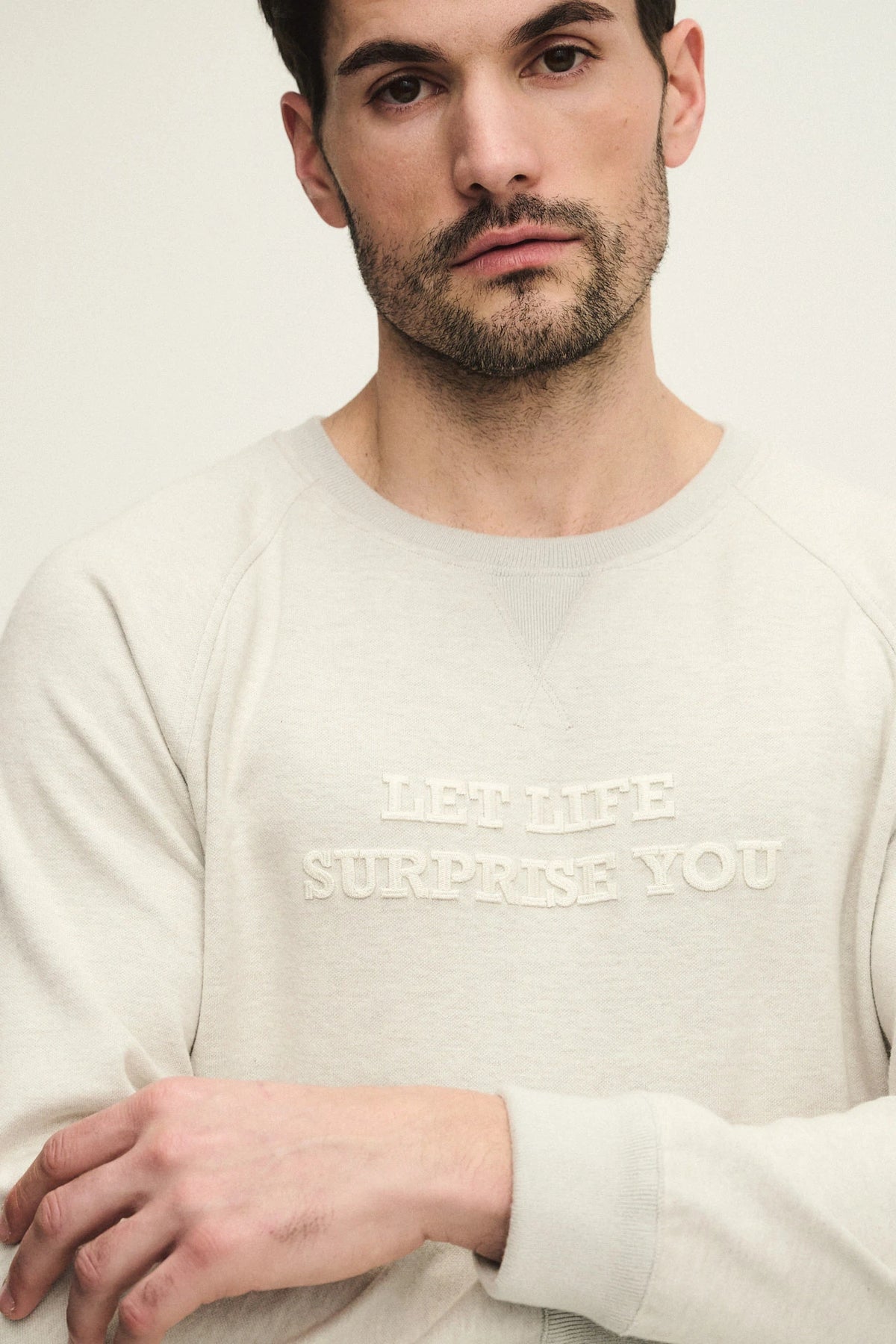 Topwear girocollo in cotone e cashemere con ricamo