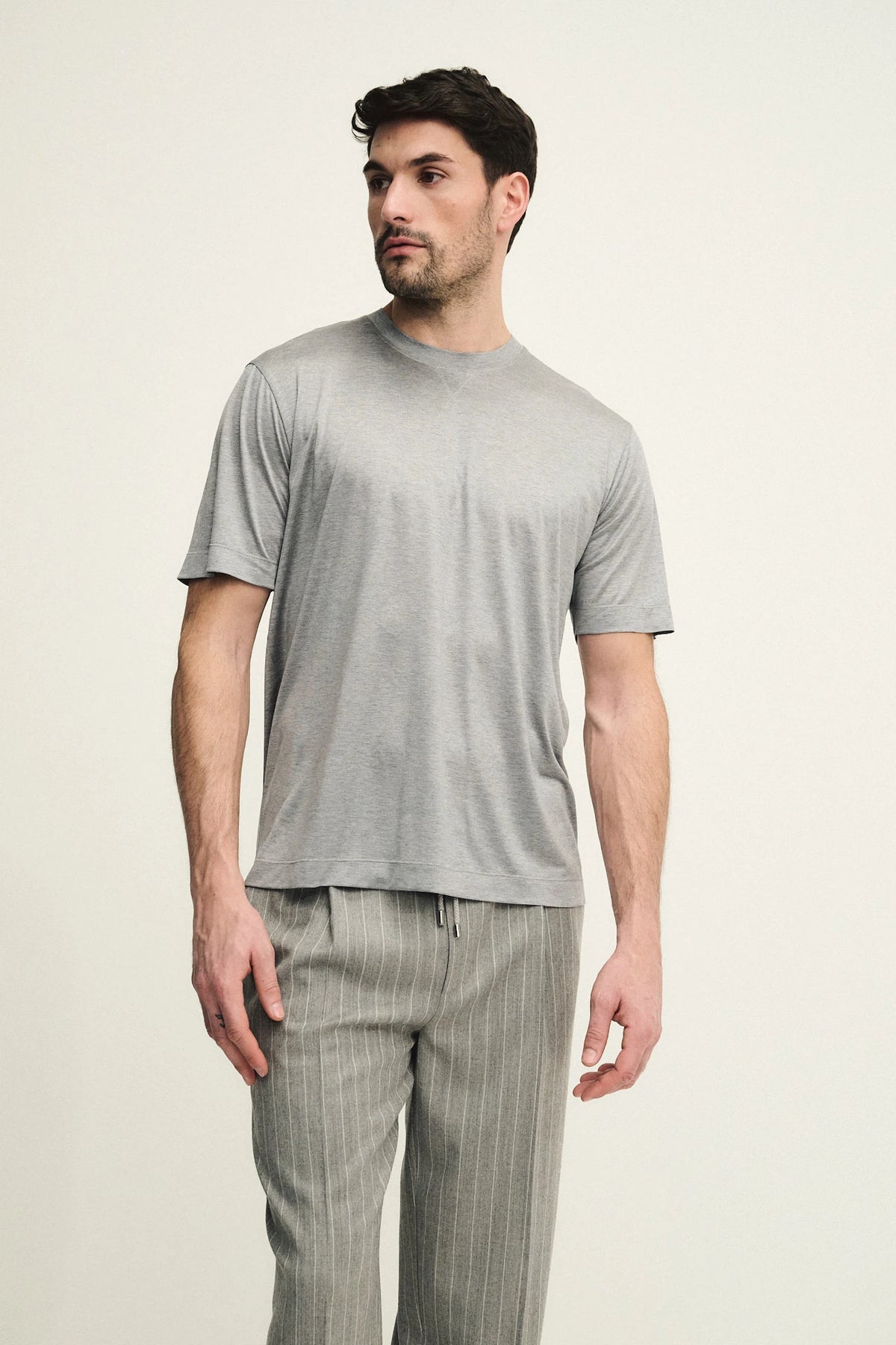 T-shirt girocollo in pura seta