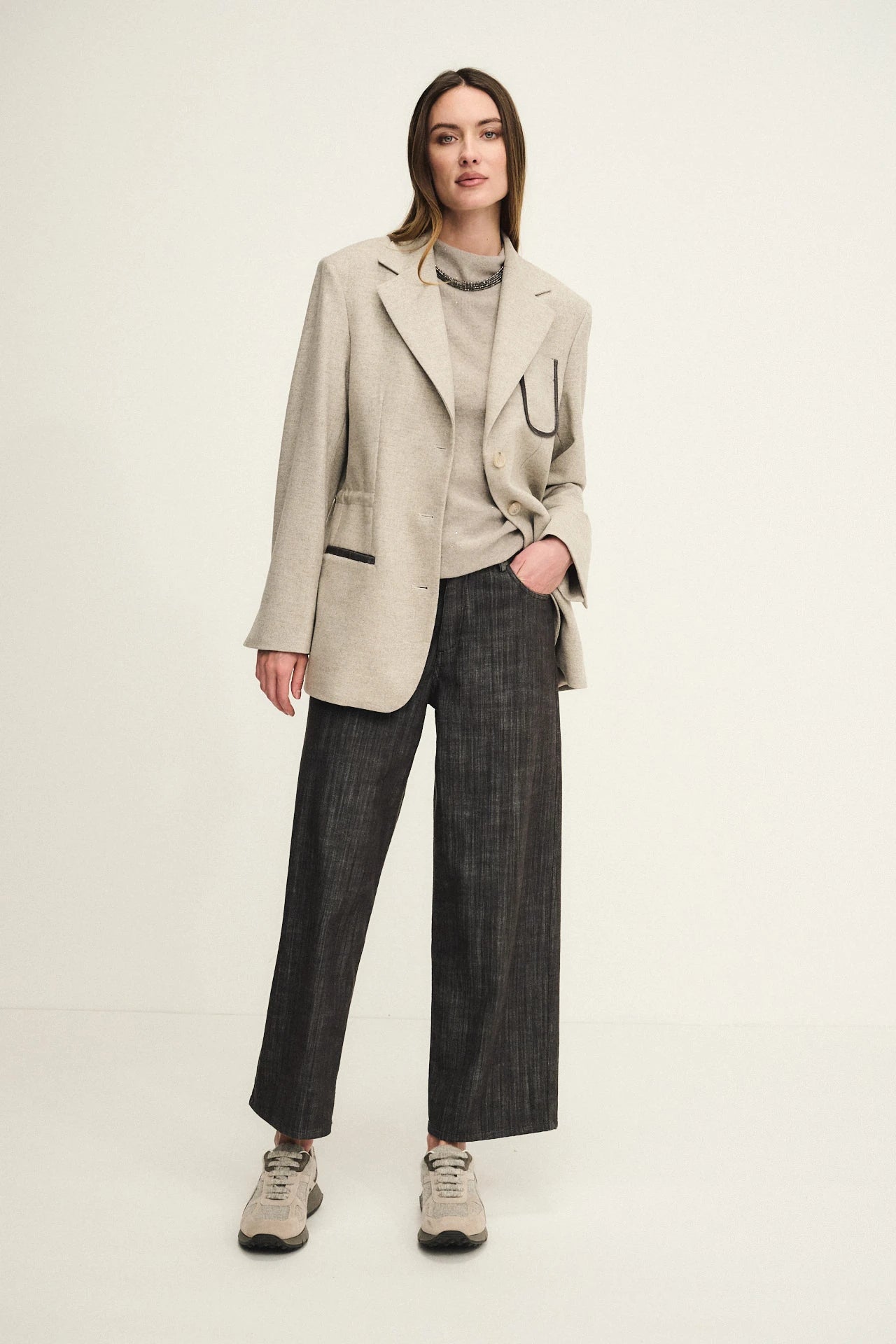ESCAPE Look 042