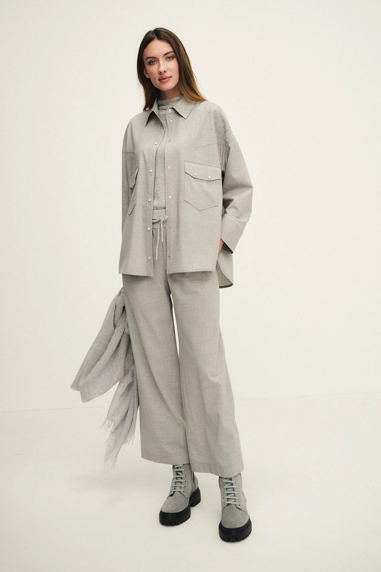 DAILY Look 050
