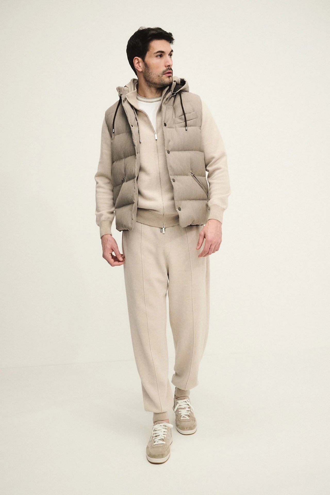 ESCAPE Look 002