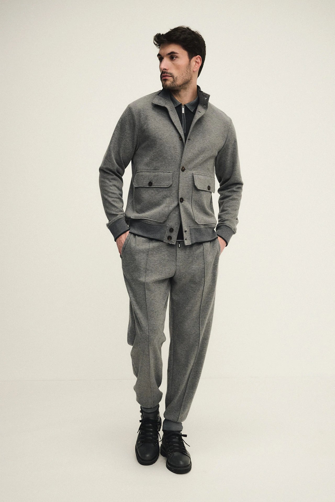 ESCAPE Look 025